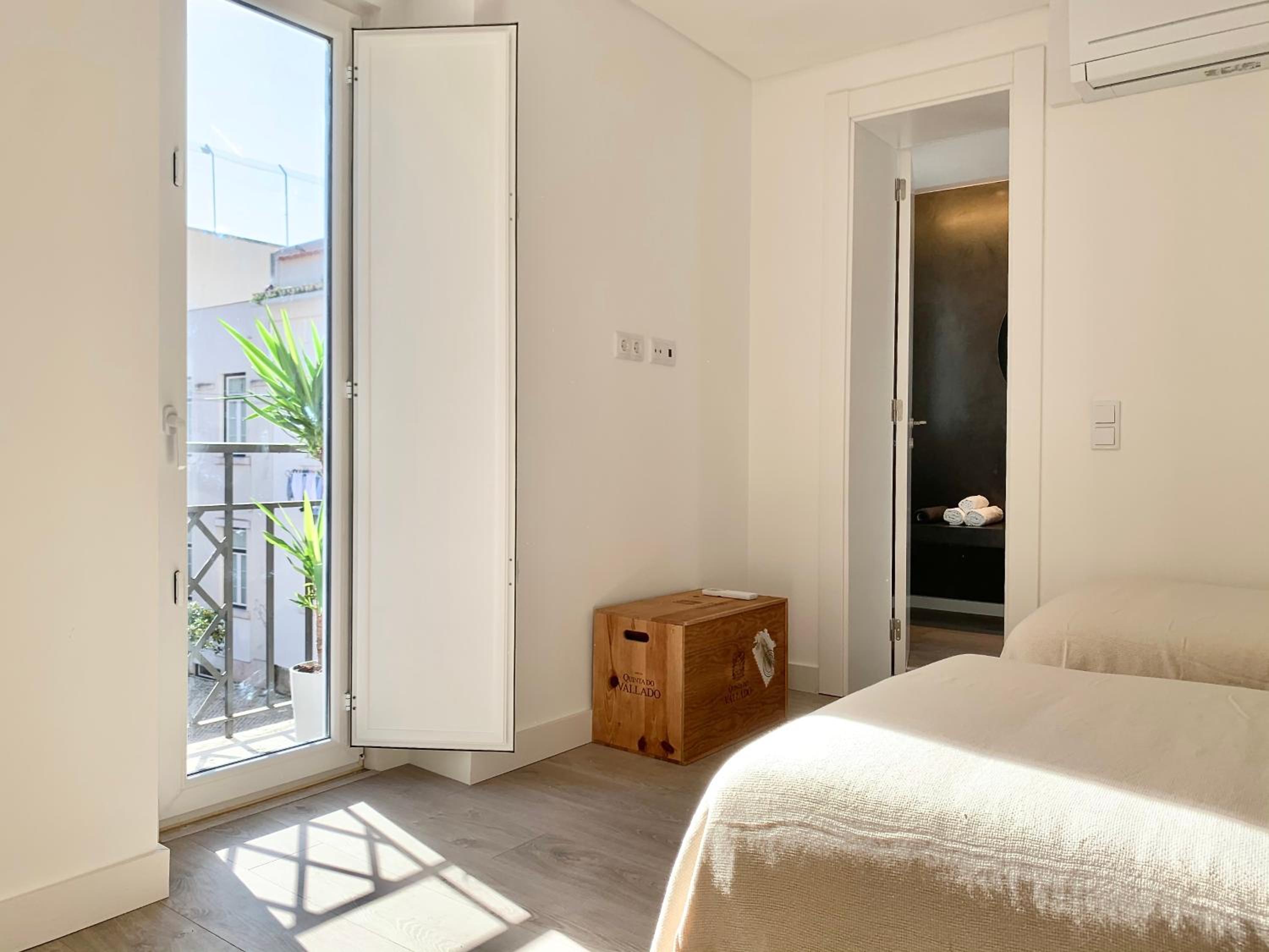 Three-Bedroom Villa - Photo 22