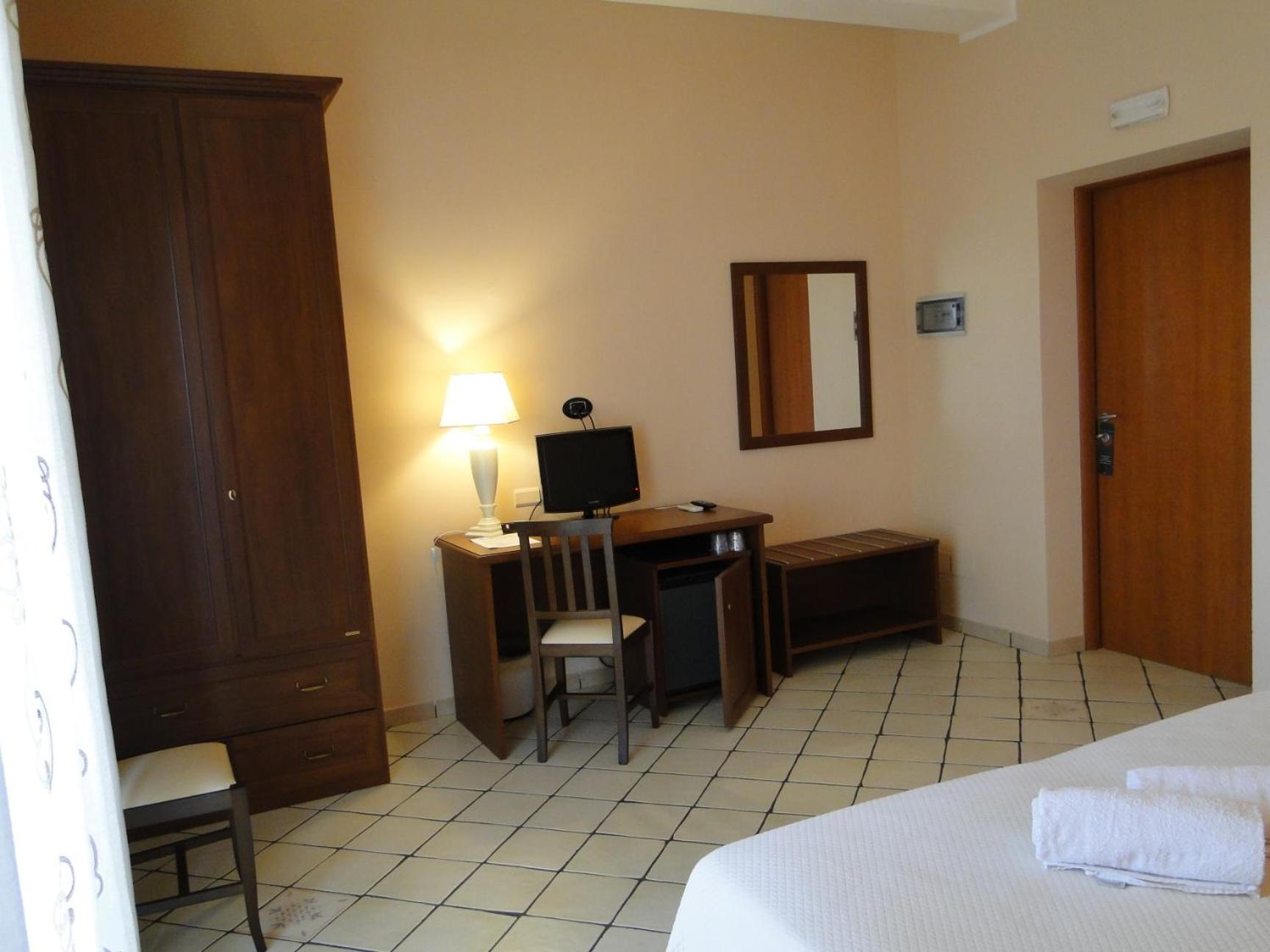 Superior Triple Room - Photo 5