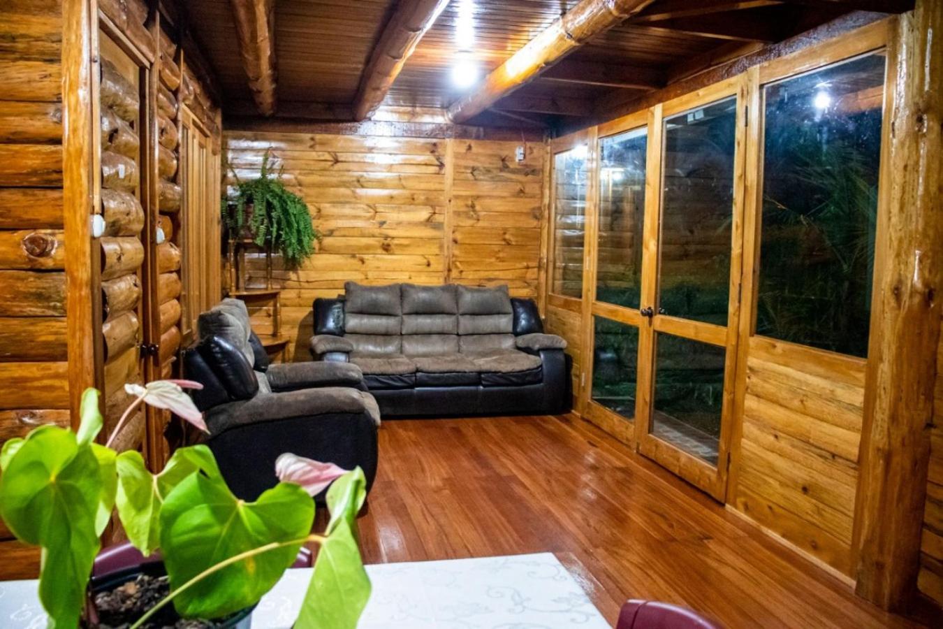 Two-Bedroom Cottage photo 1