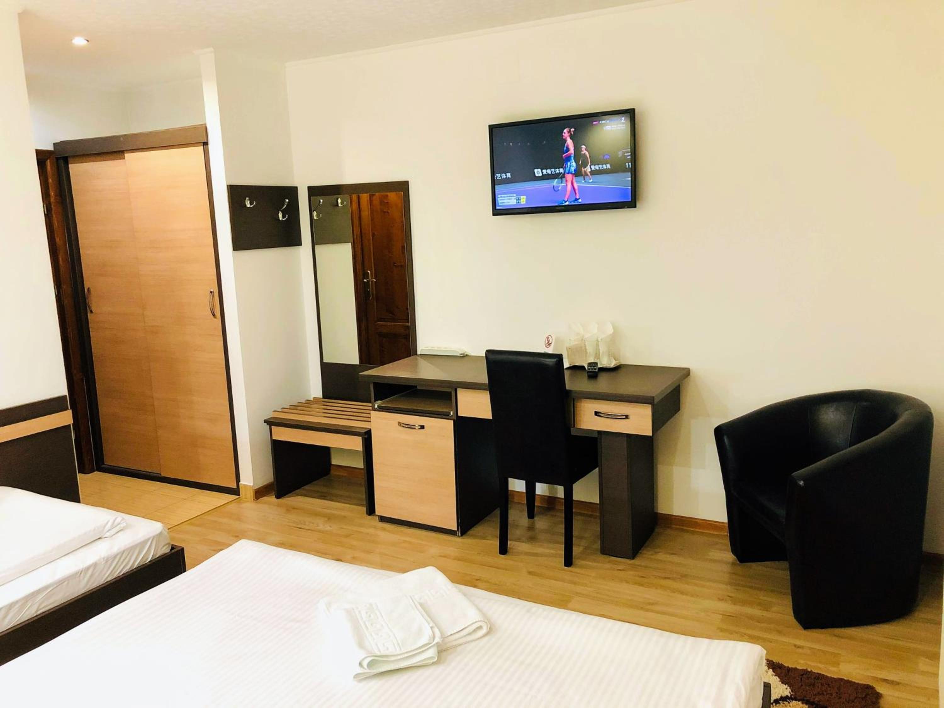Superior Triple Room - Photo 14