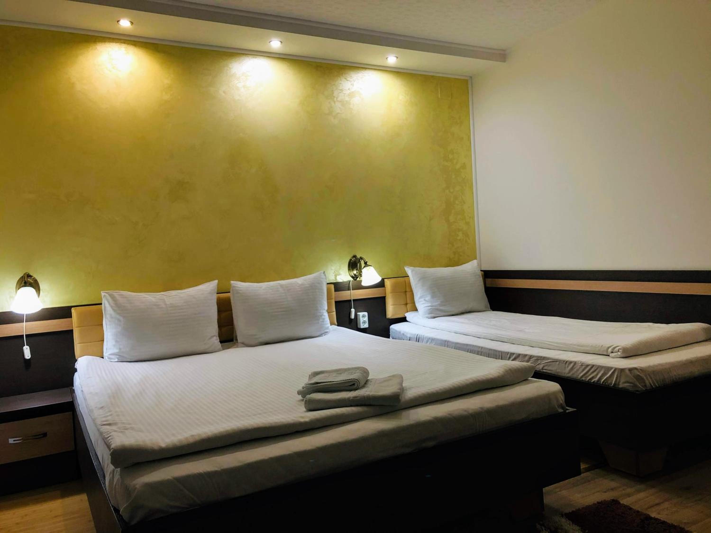 Superior Triple Room - Photo 3
