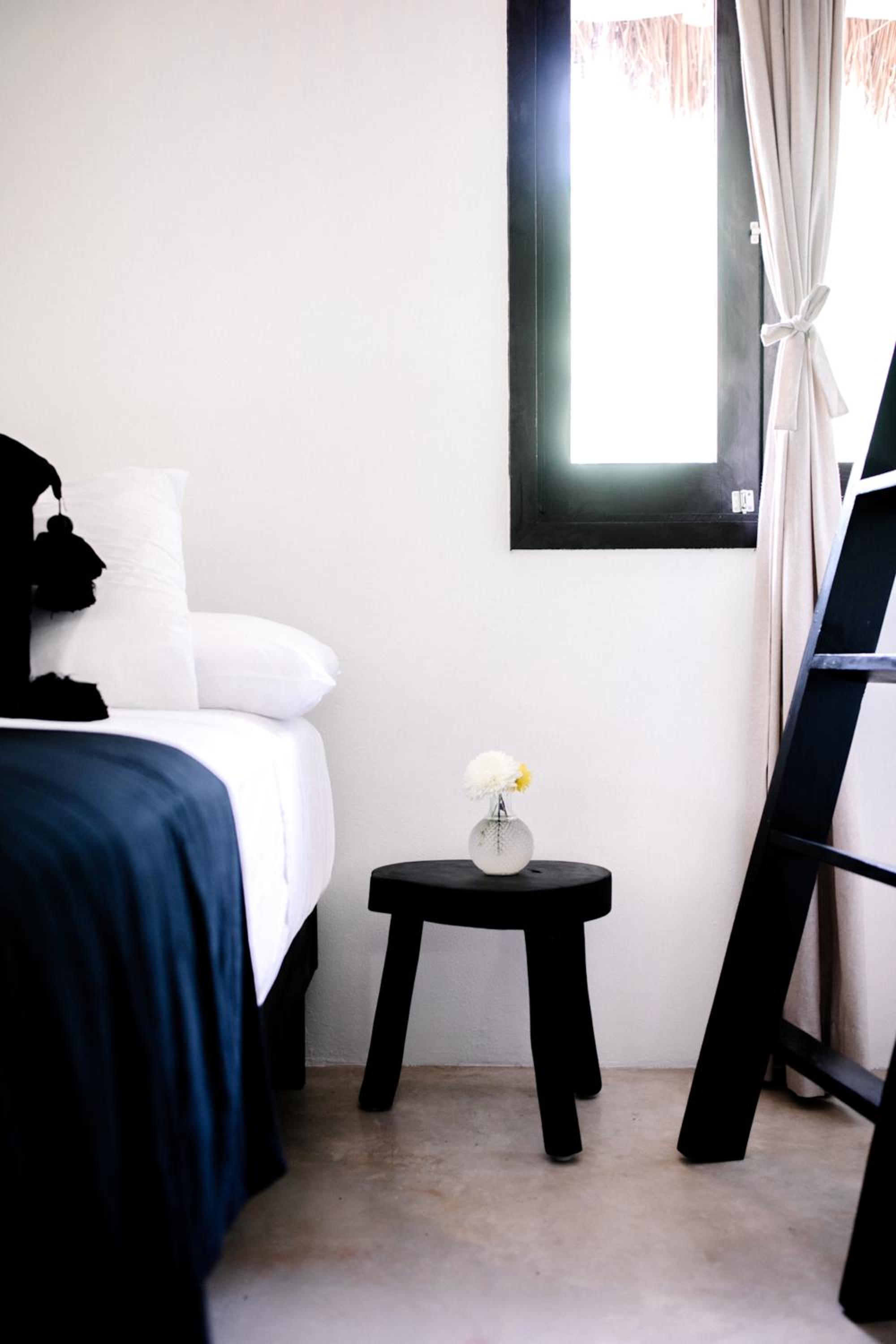 Suite with Garden View - Photo 16