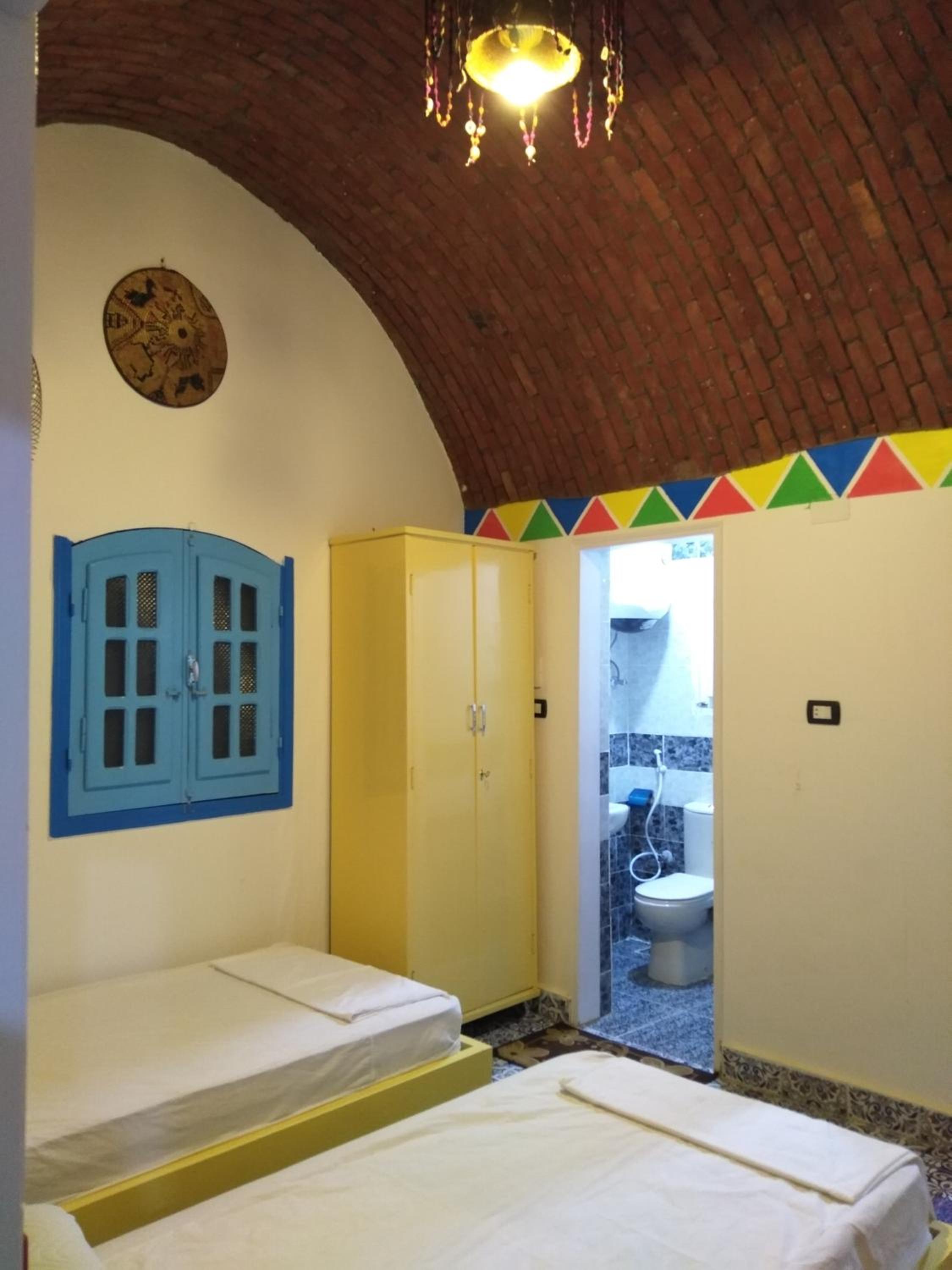 Deluxe Double Room with Side Sea View - Photo 1