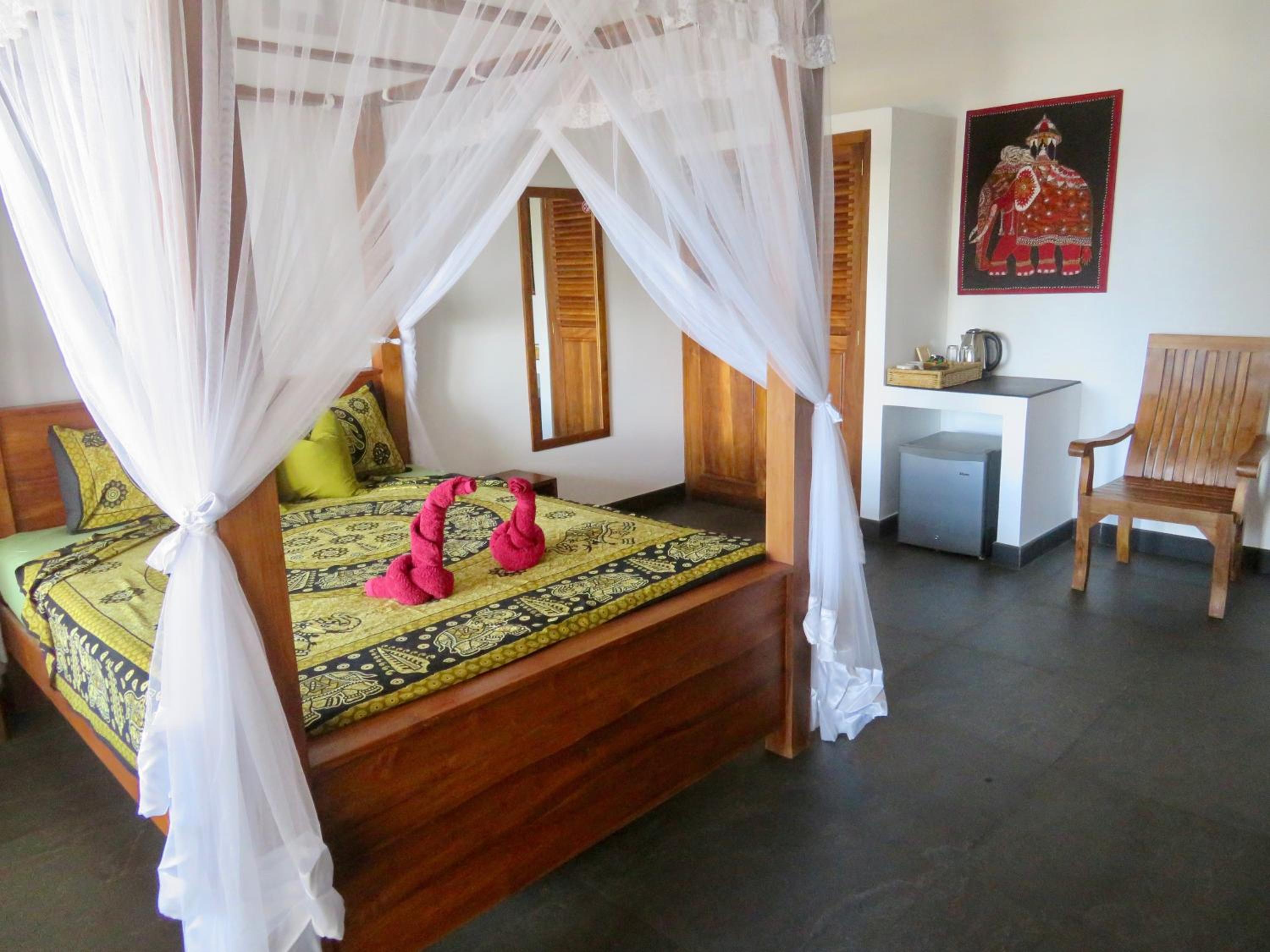 Habitación Doble con Vista a la Piscina