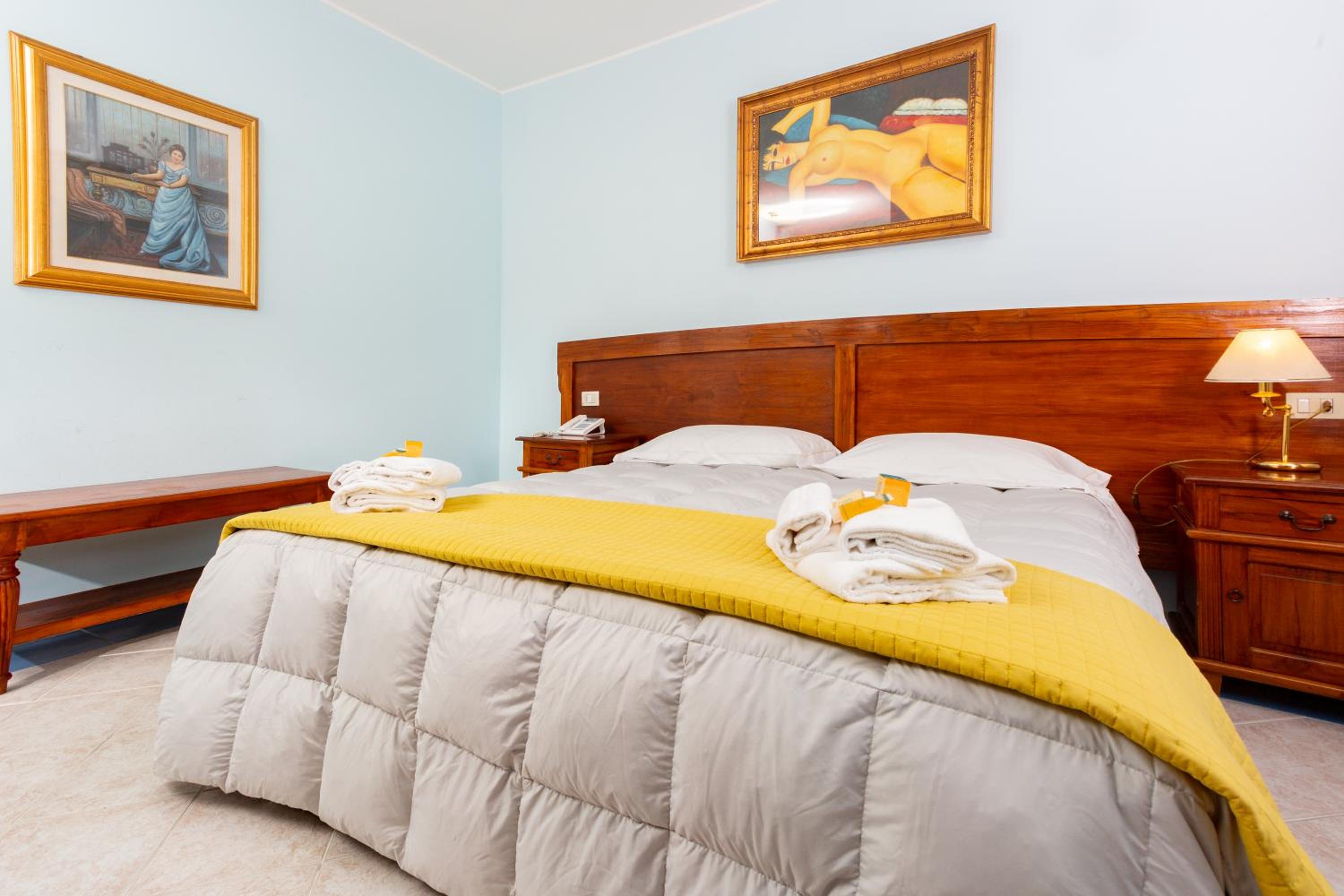 Double or Twin Room photo 3