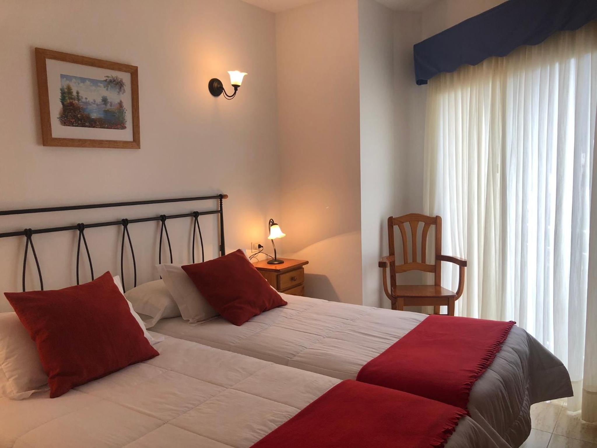 One Bedroom Apartment with Mountain View photo 3