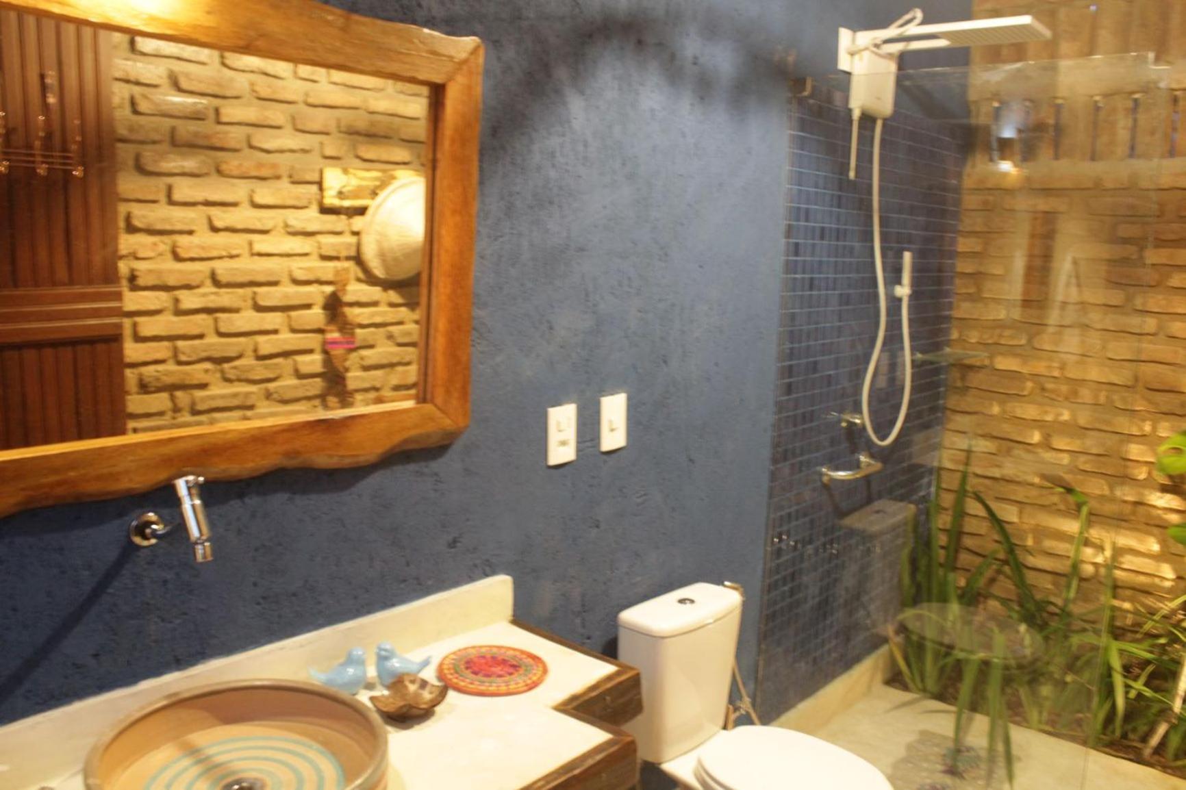 Deluxe Double Room with Balcony - Photo 7