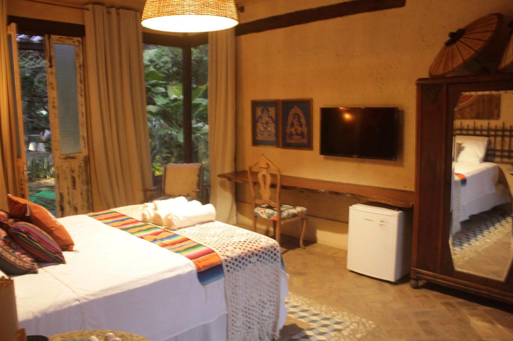 Deluxe Double Room with Balcony - Photo 14