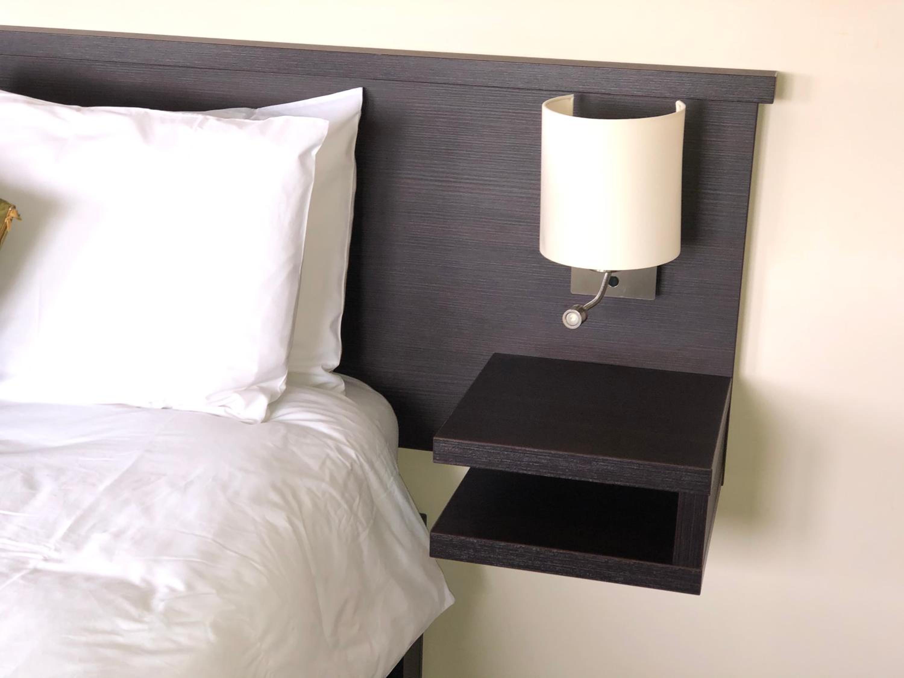 Bed & Sleeping Area