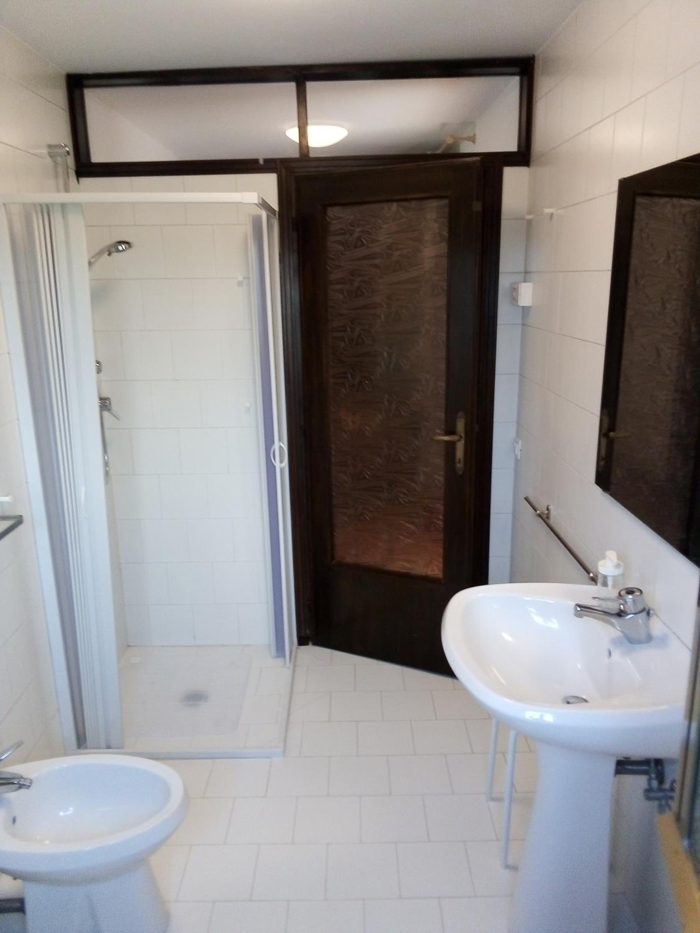 Double Room - Photo 10