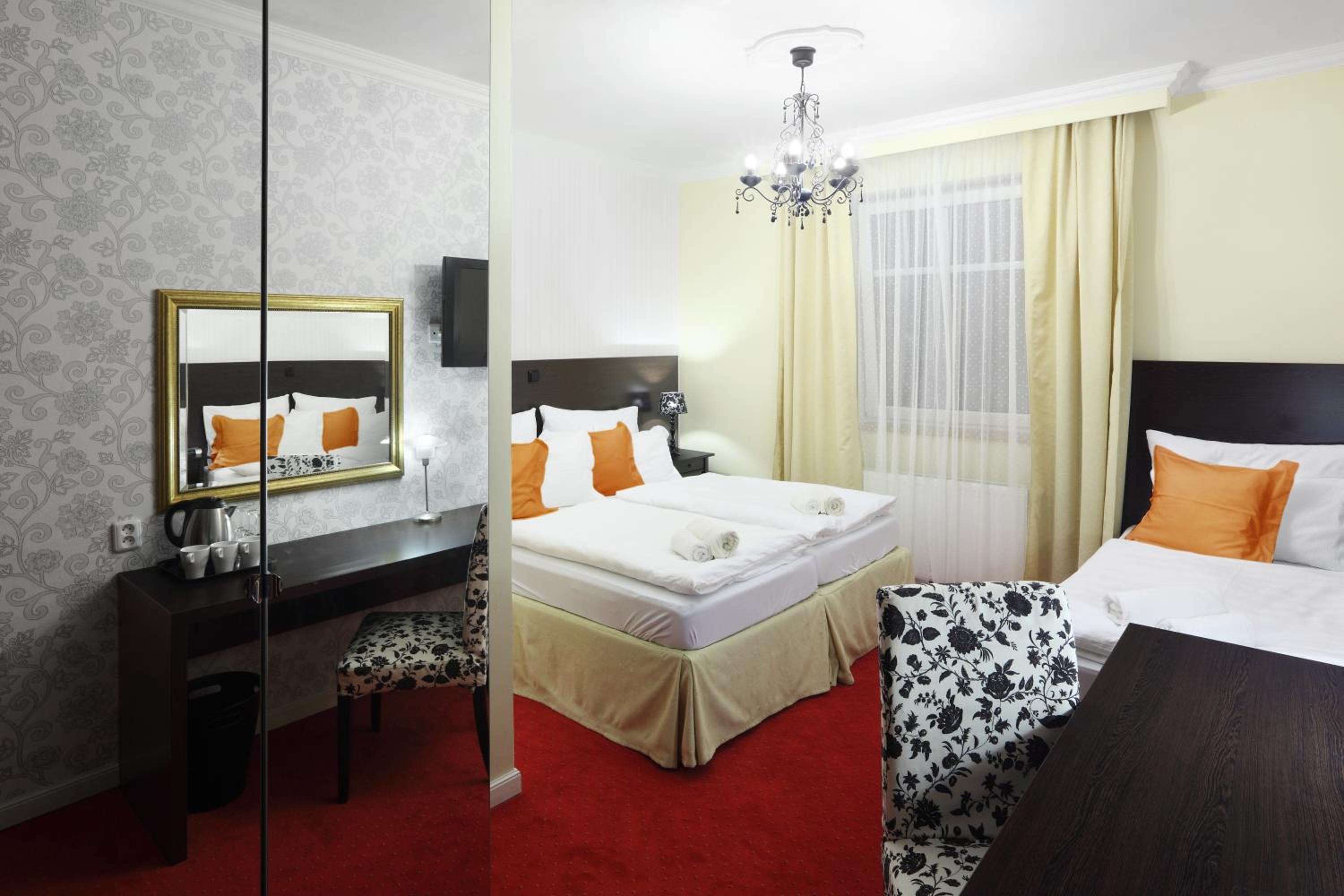 Superior Triple Room - Photo 1
