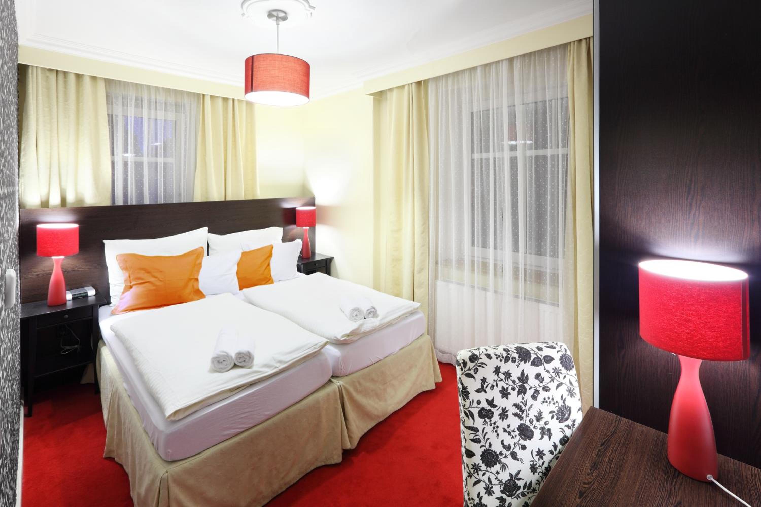 Superior Double or Twin Room - Photo 4