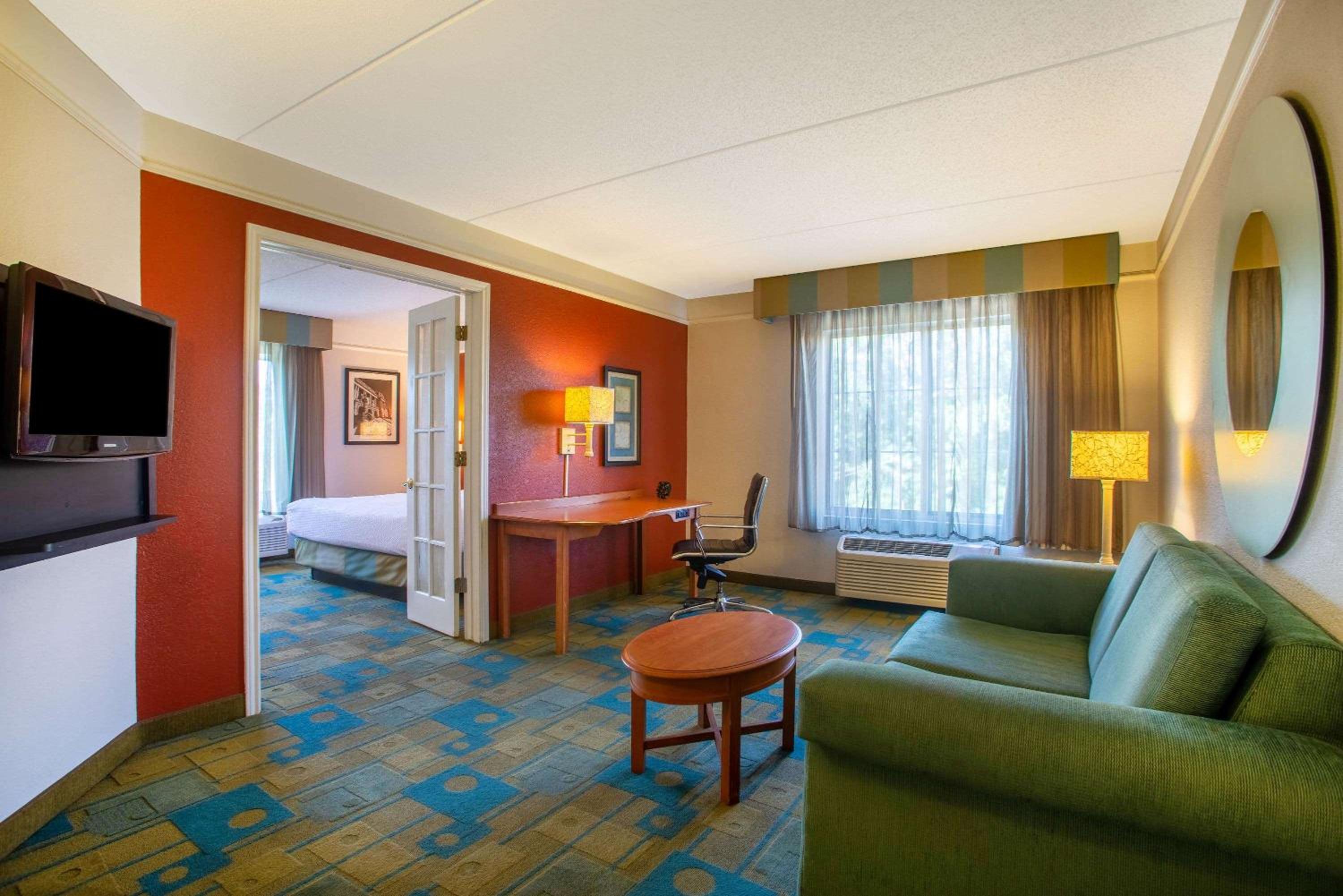 King Suite - Photo 1