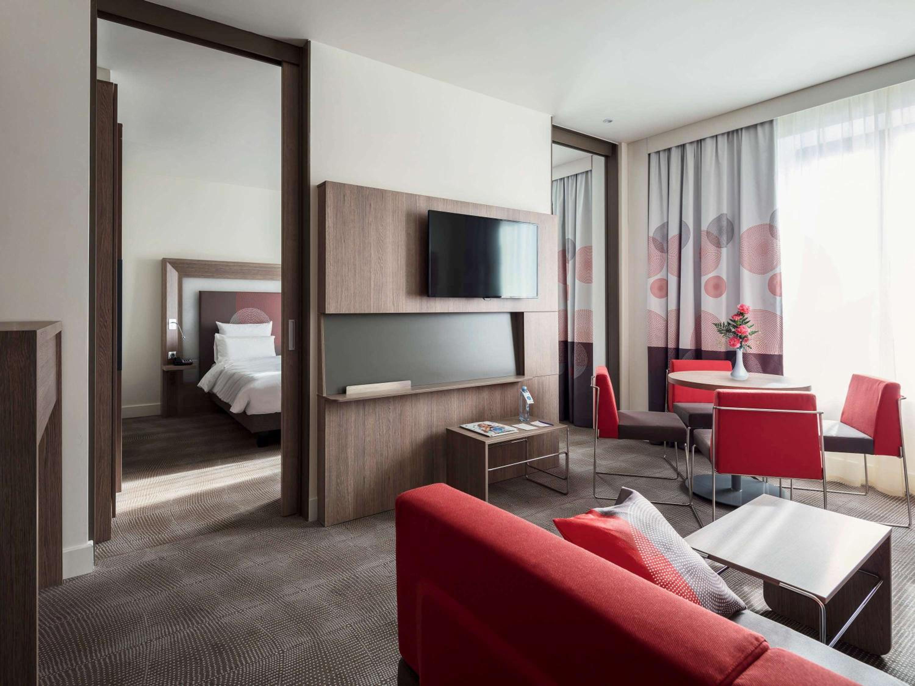 Junior King Suite - Photo 5