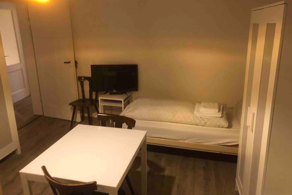 Three-Bedroom Apartment photo 2