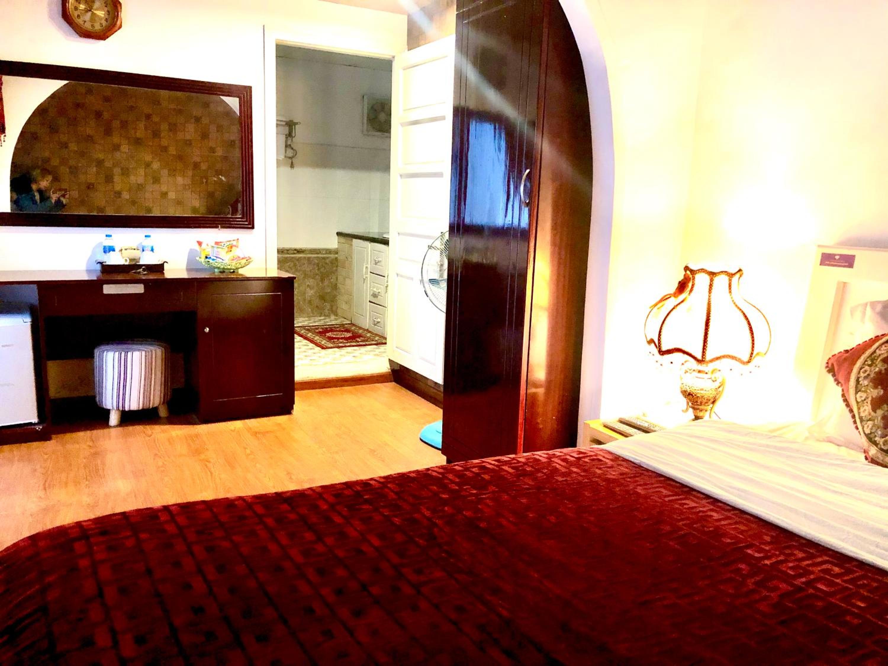 Superior Queen Room - Photo 6
