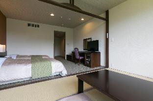 Standard Twin Room - Photo 5