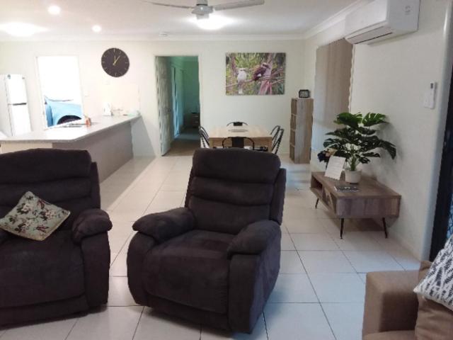 Three-Bedroom Apartment photo 2
