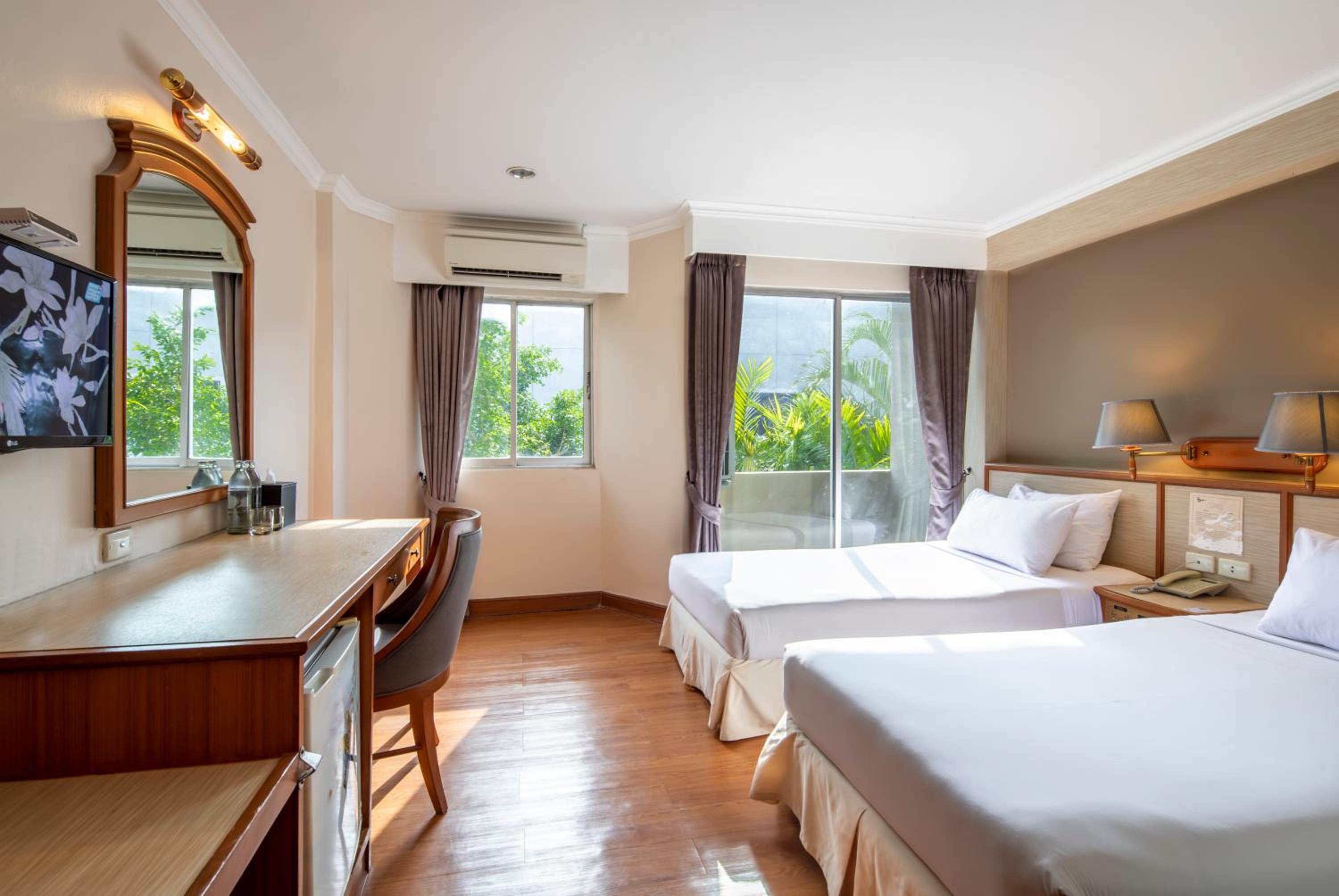 Standard Twin Room photo 2