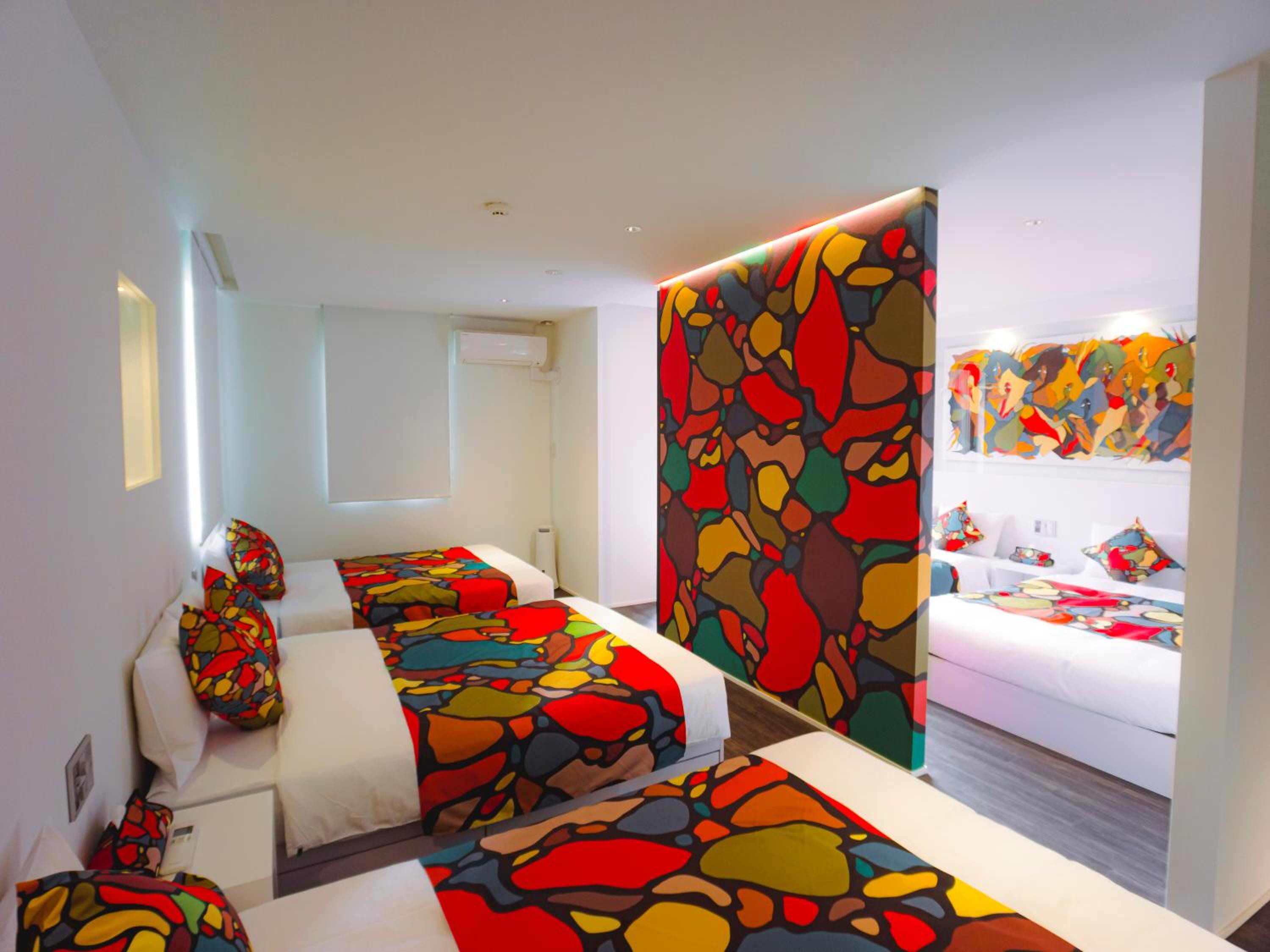Executive Suite - Photo 67