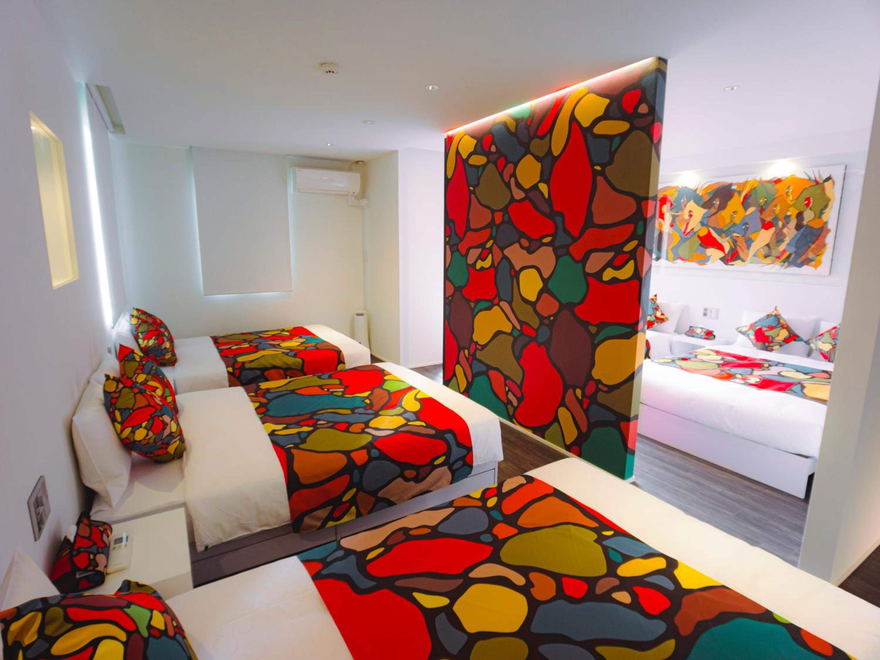 Executive Suite - Photo 66