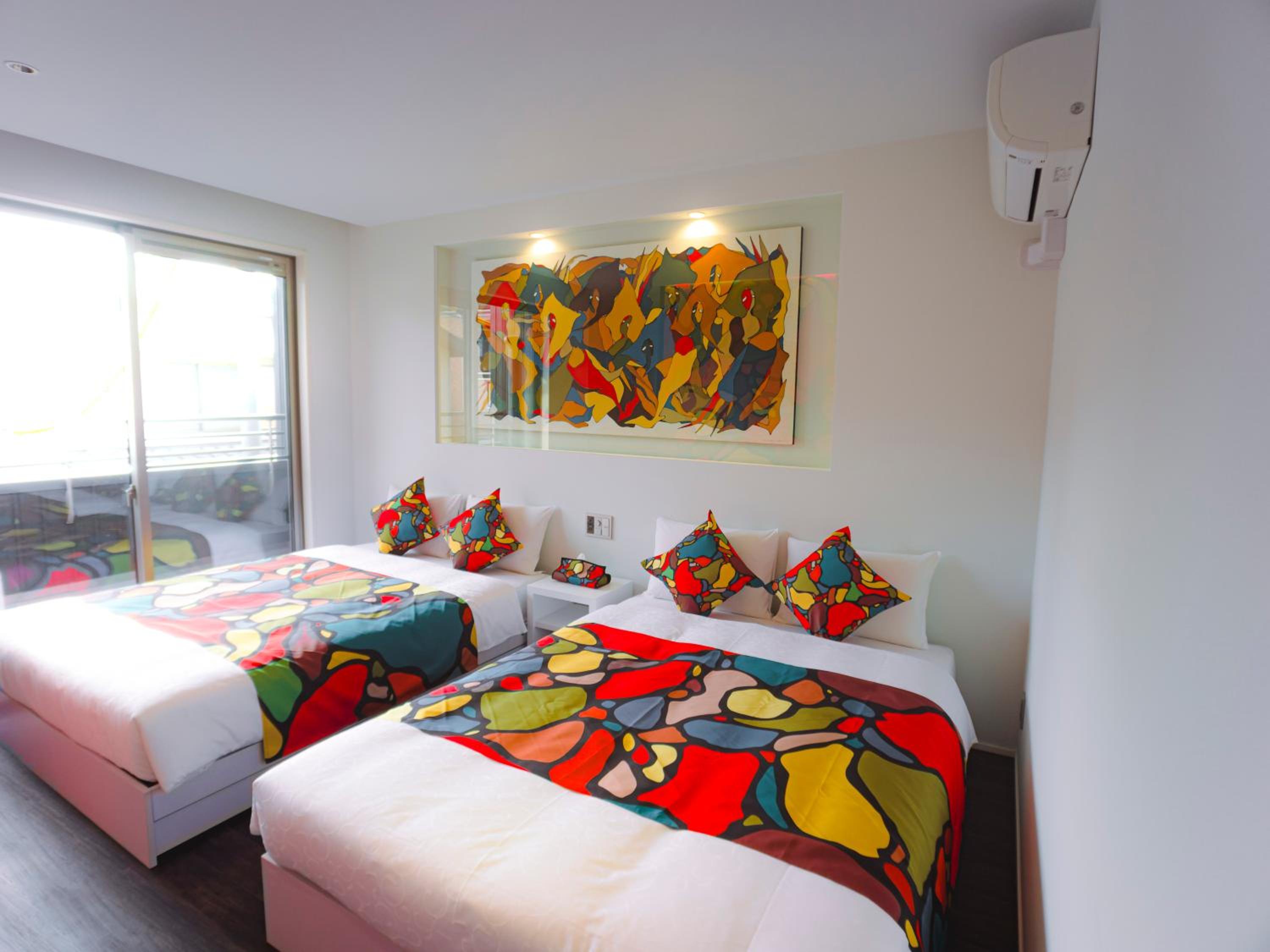 Executive Suite - Photo 63