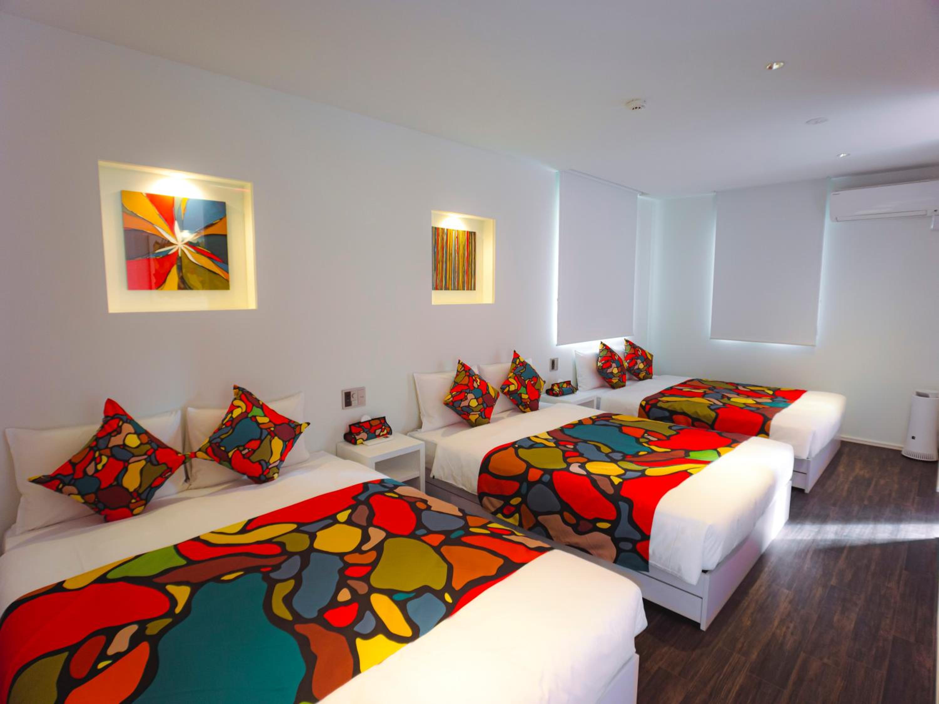 Executive Suite - Photo 62