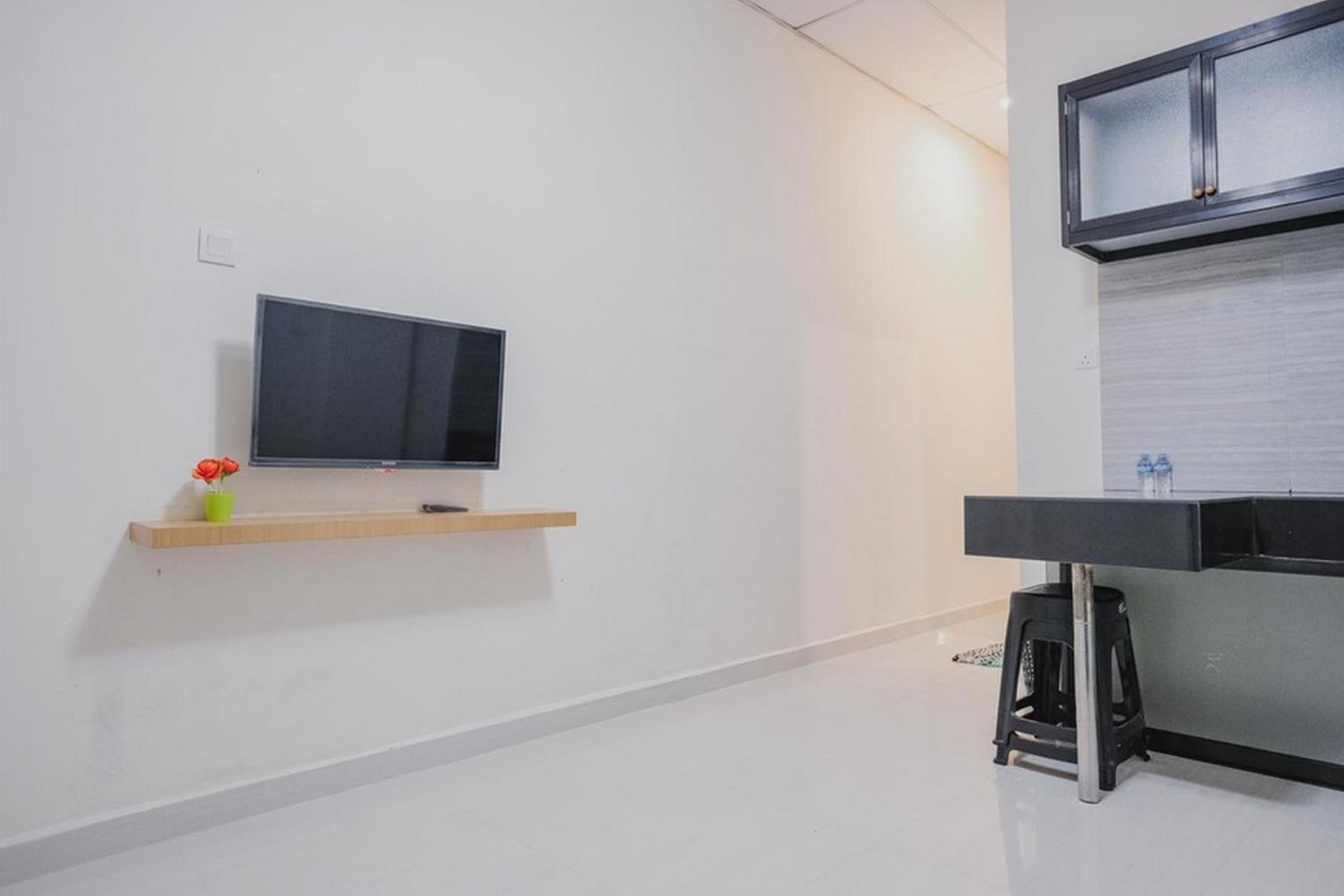 Studio - Photo 13