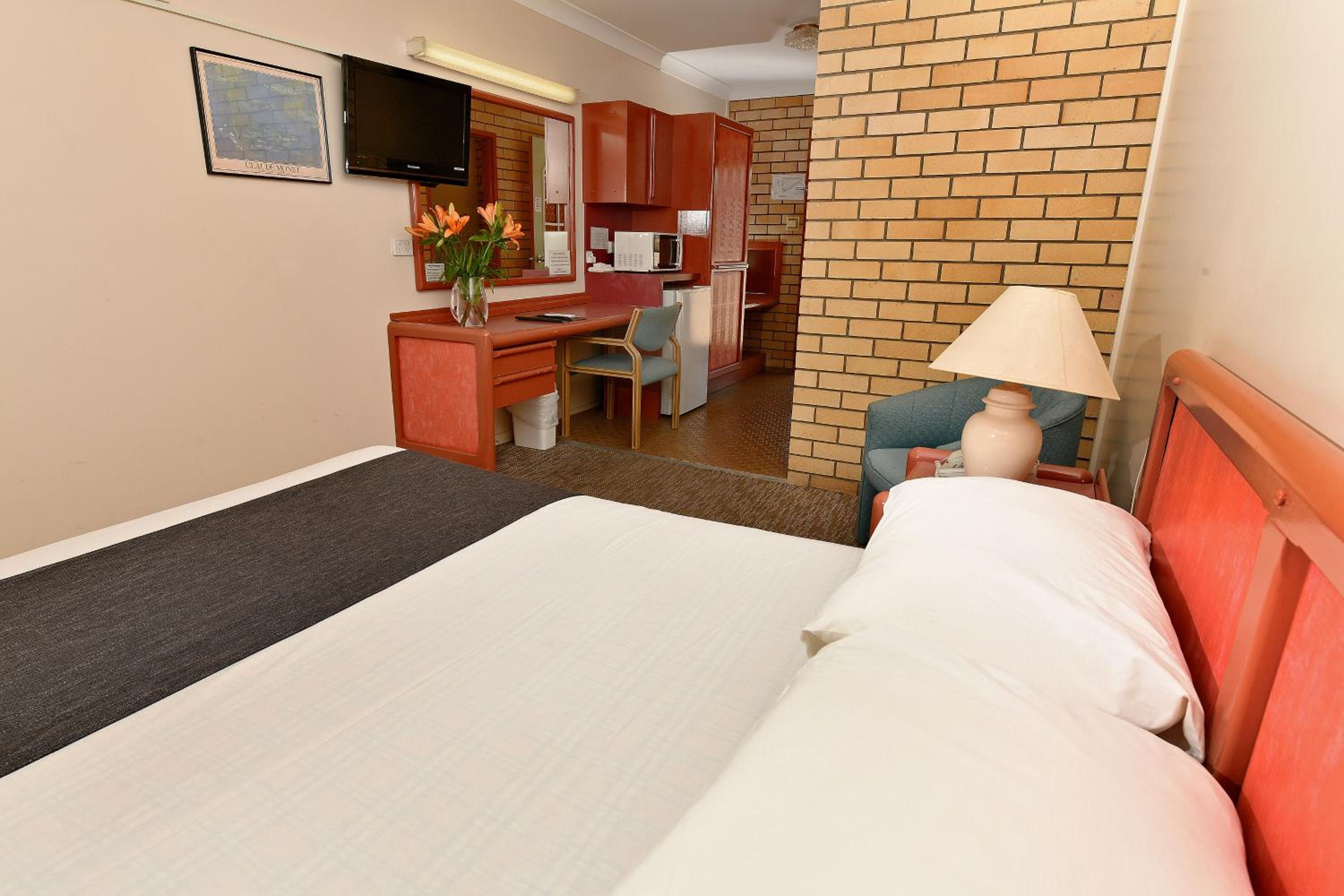 Standard Double Room photo 3