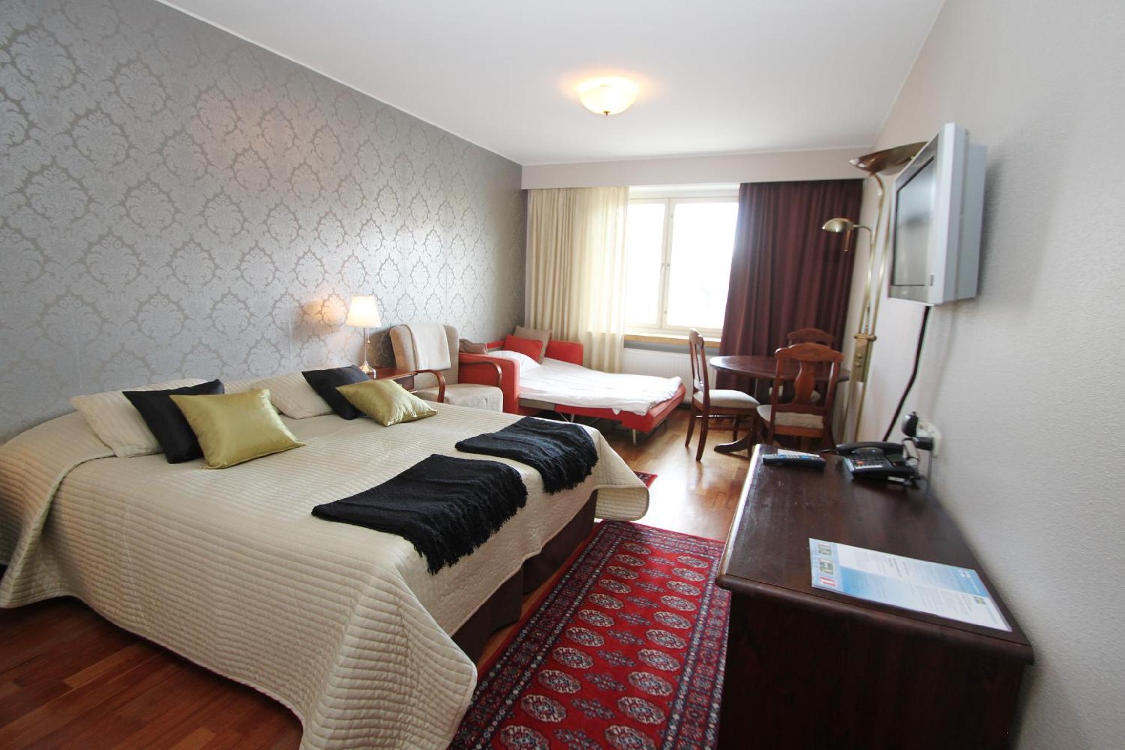 Suite - Photo 4