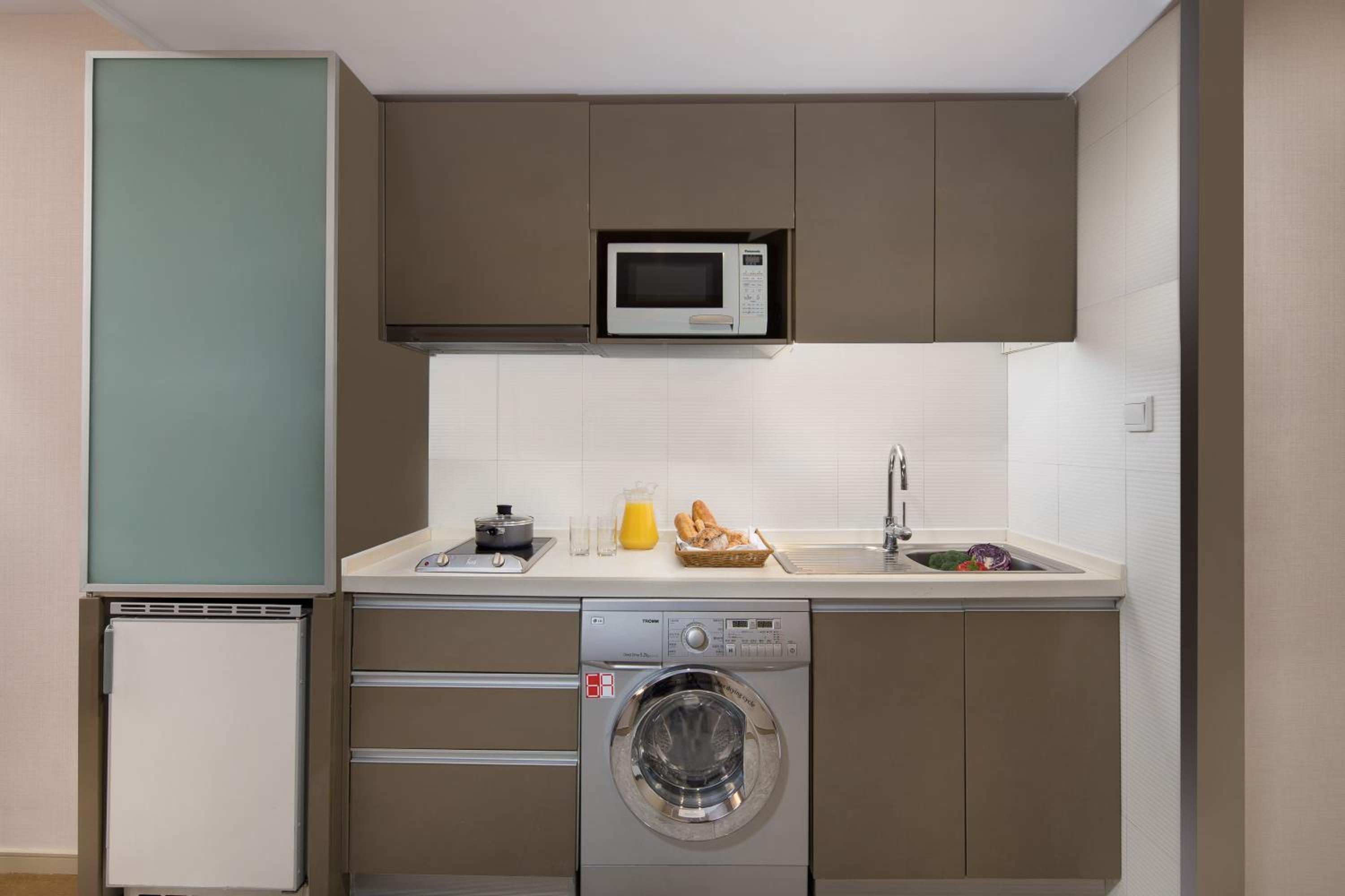 Deluxe Executive Studio Apartment  photo 2