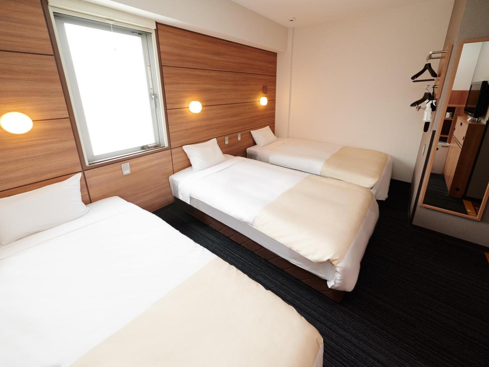Triple Room