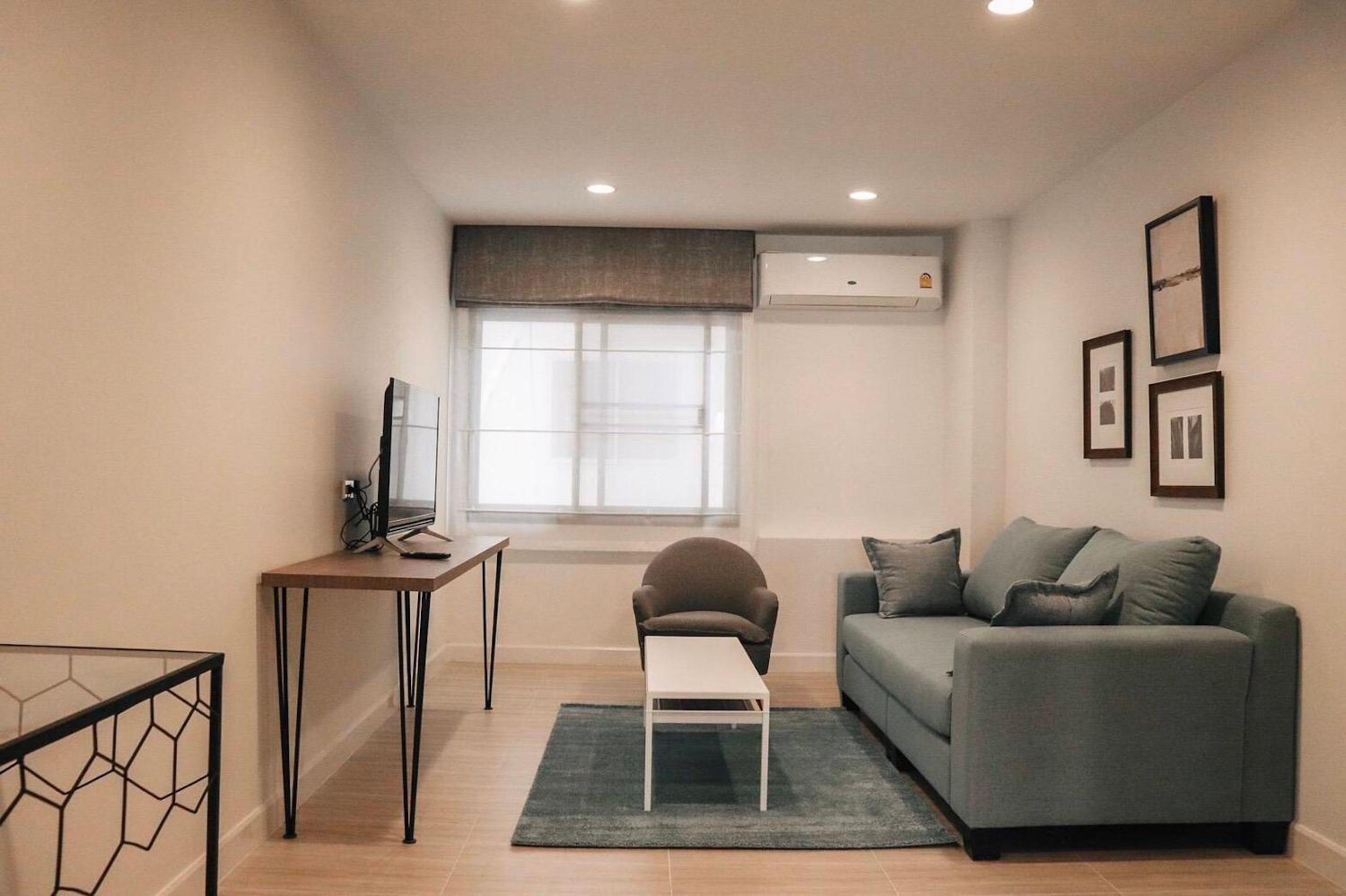 Executive Suite photo 2