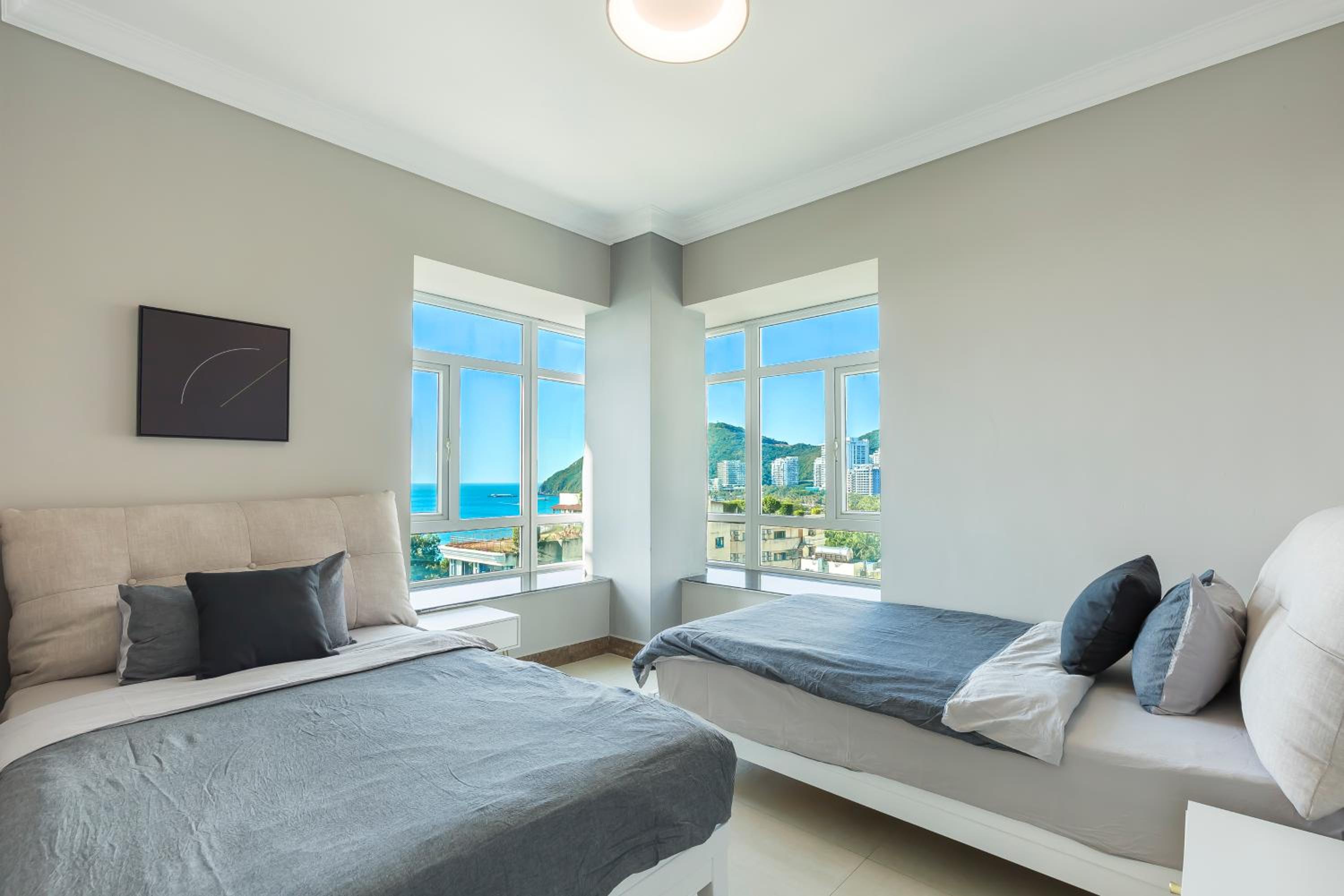 Deluxe Suite with Sea View - Photo 50