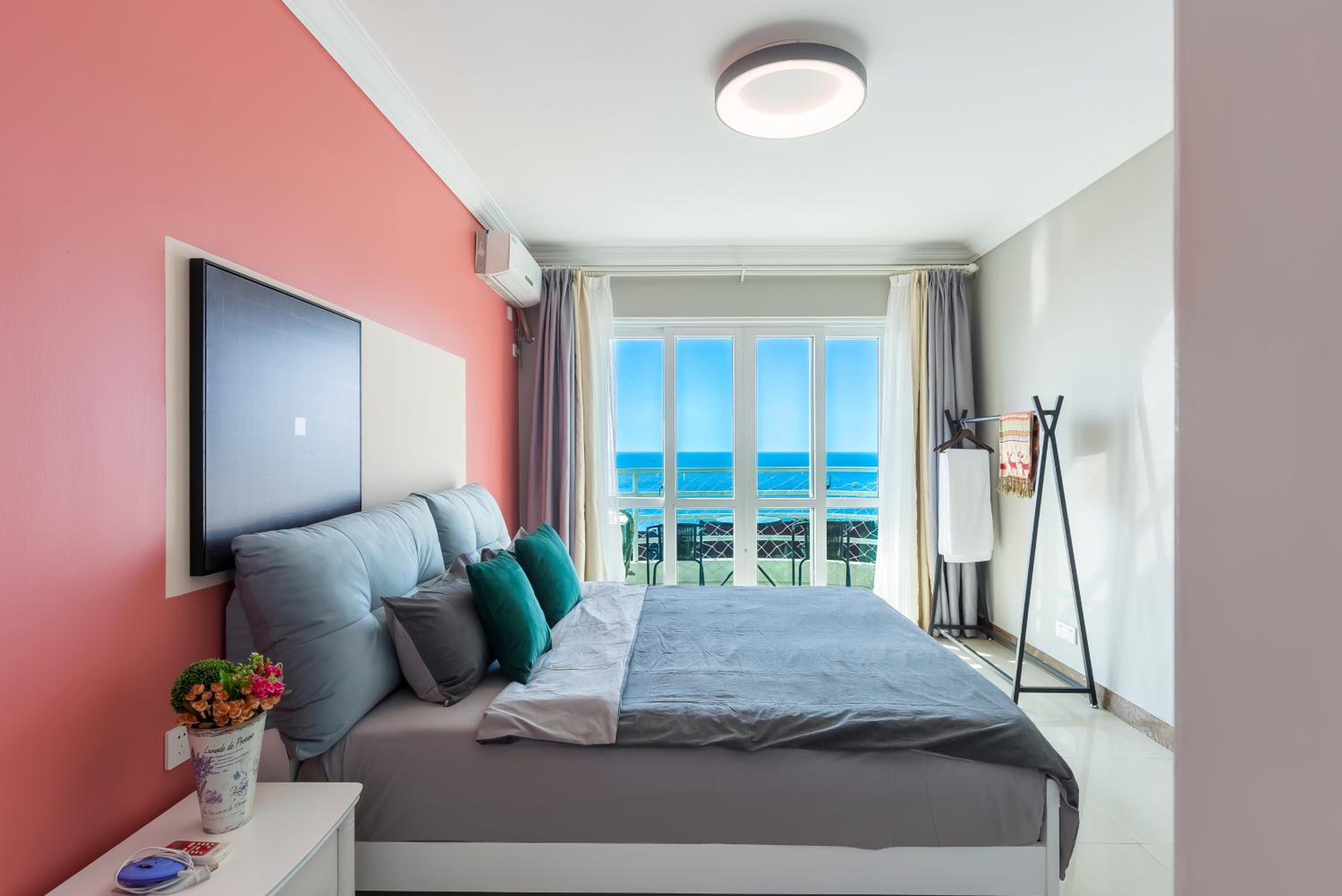 Deluxe Suite with Sea View - Photo 73