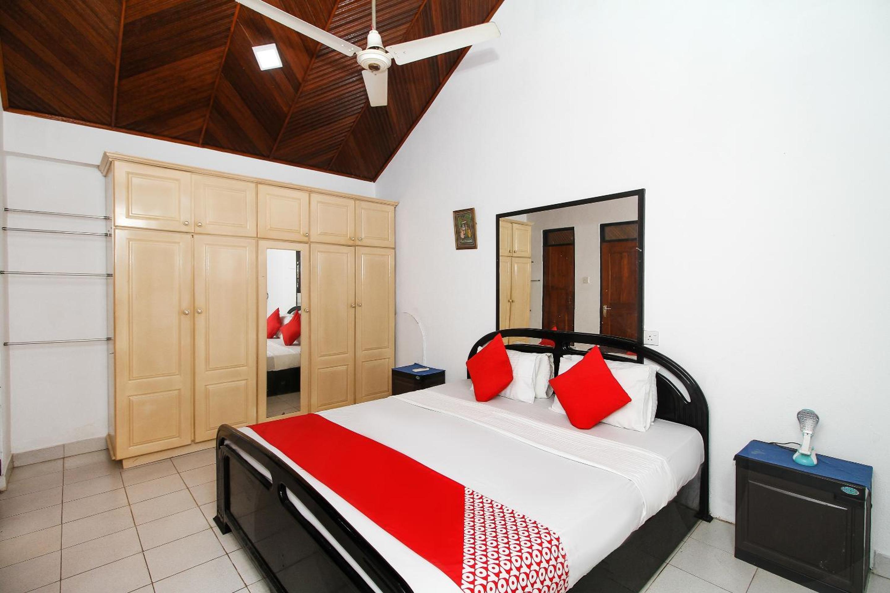 Standard Double Room photo 2