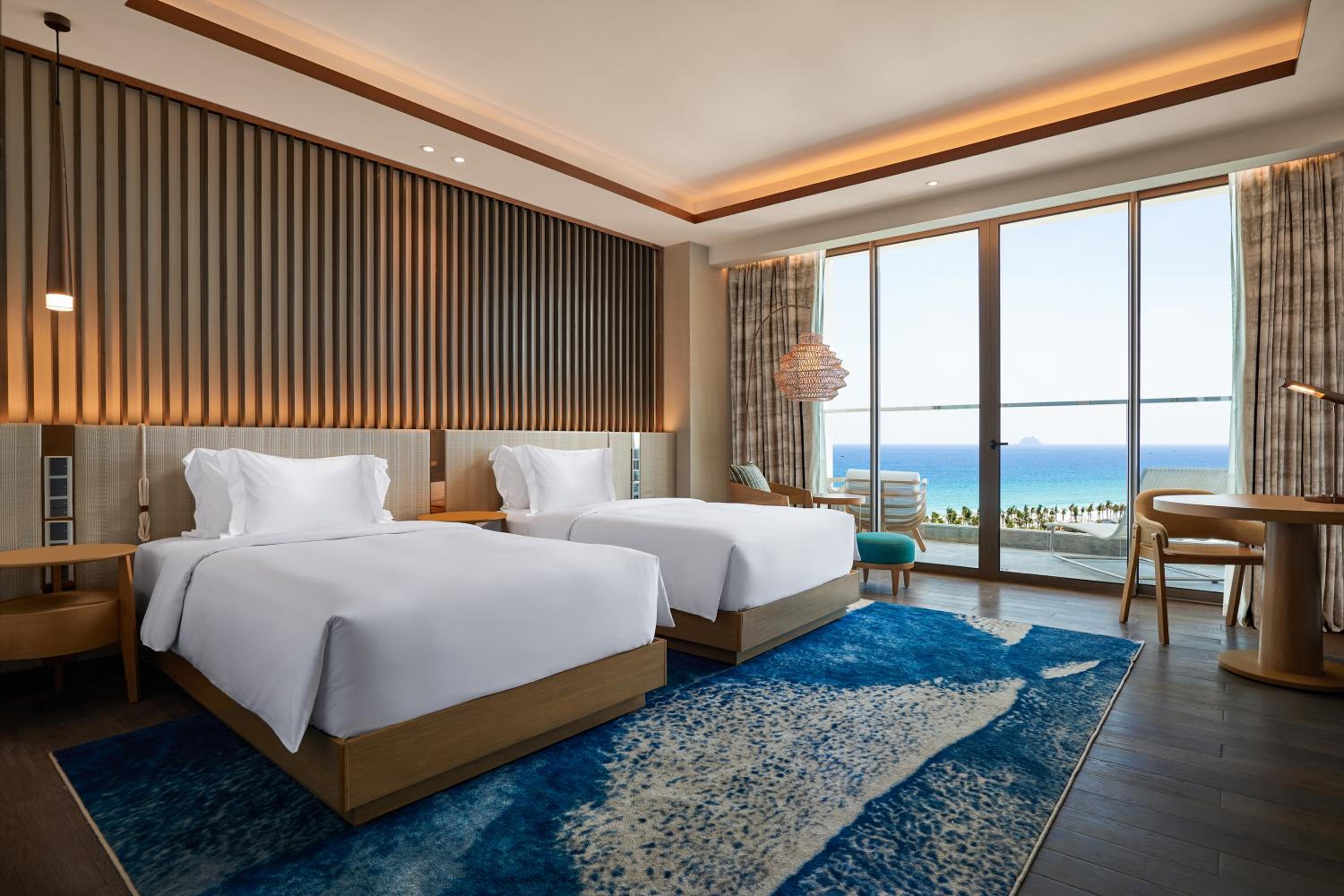 Deluxe Room with Ocean View - Photo 7