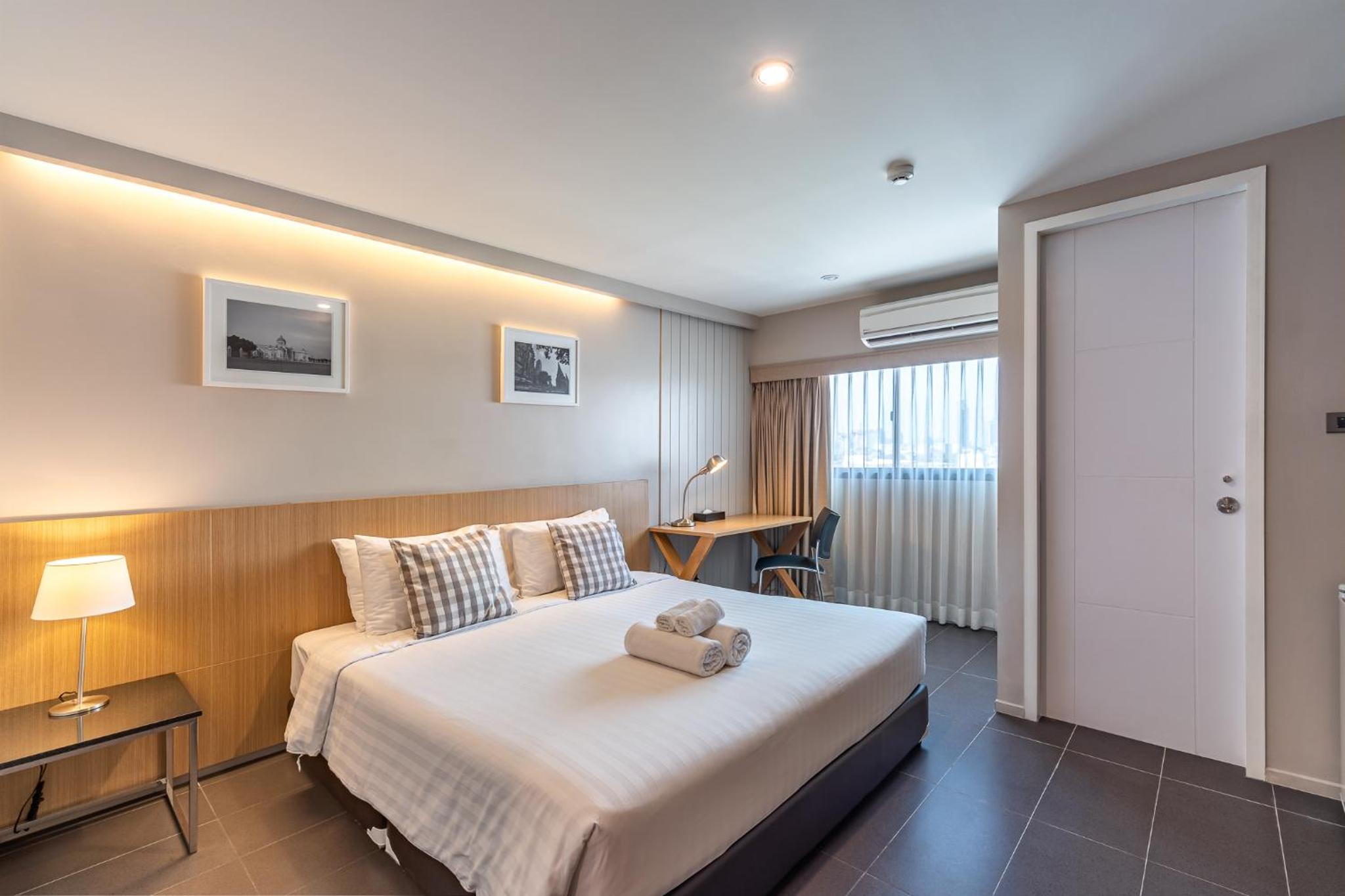 Superior King Room photo 2