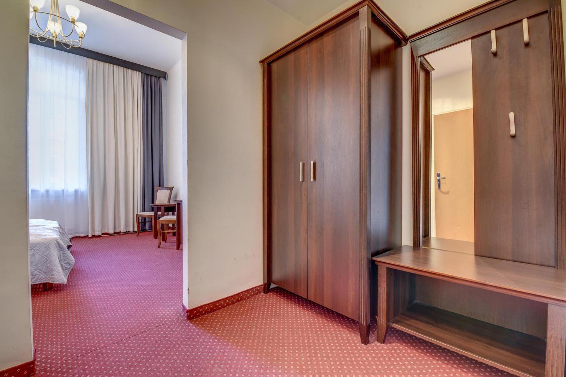 Double Room - Photo 6