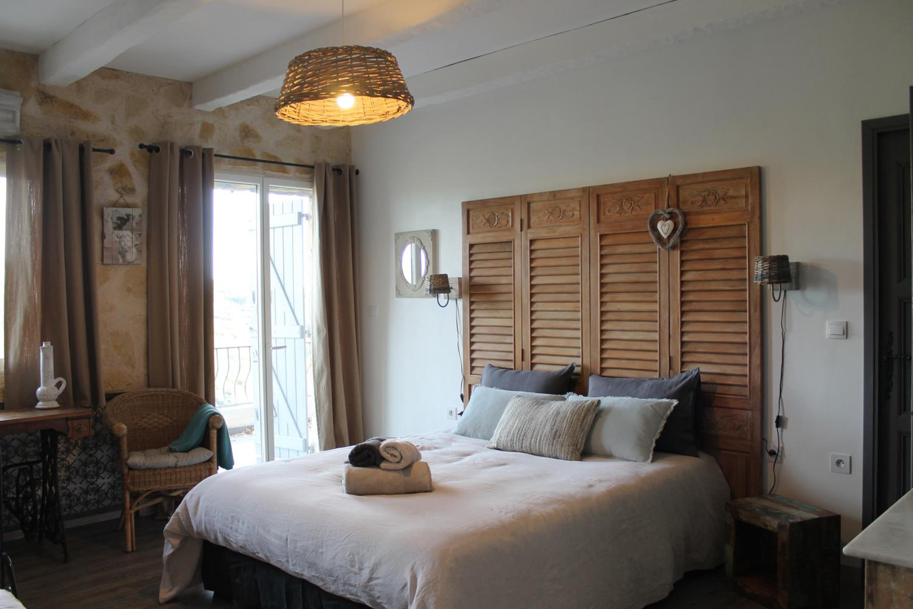 King Room with Mountain View photo 2