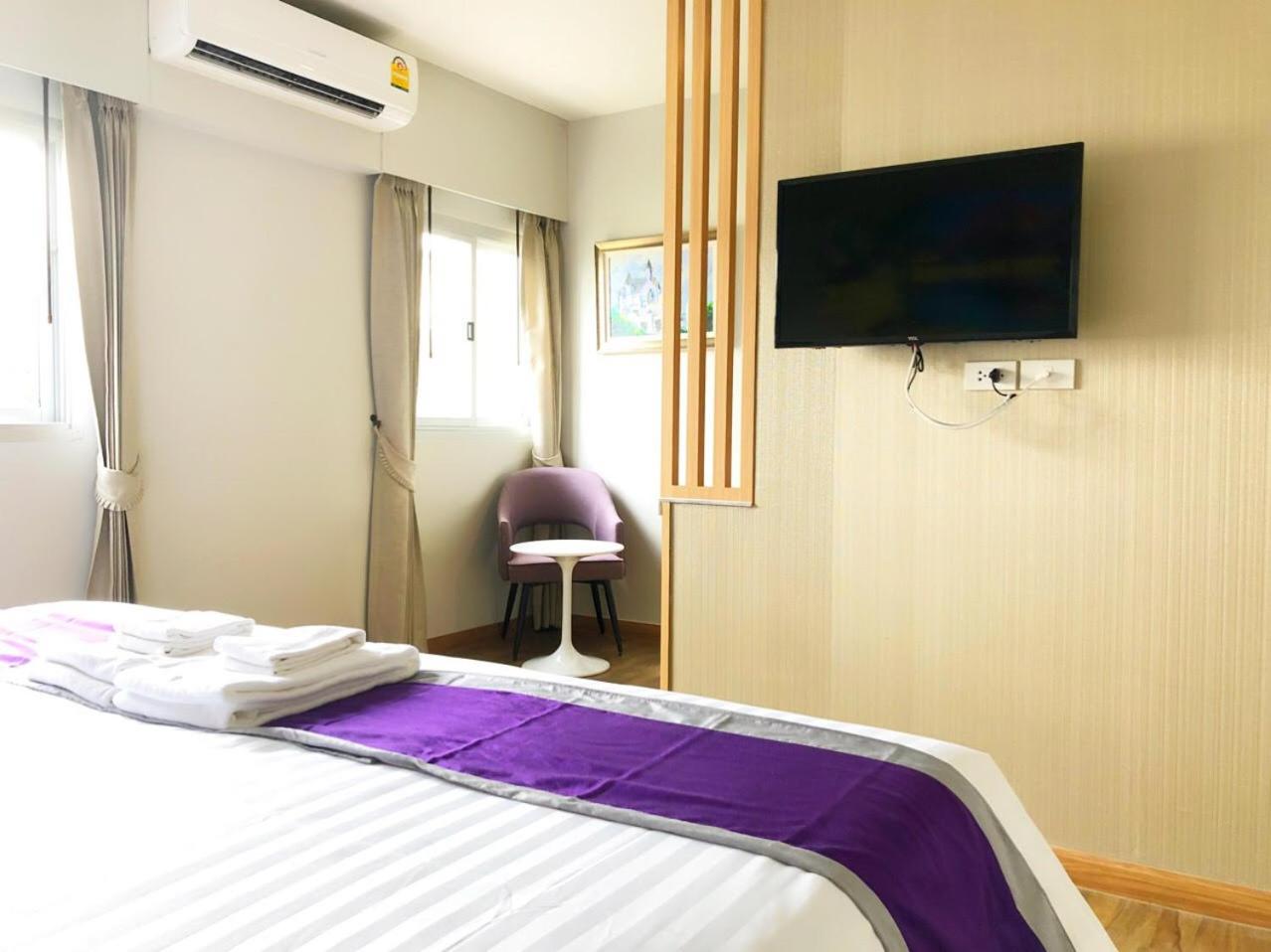 Superior Double or Twin Room photo 3
