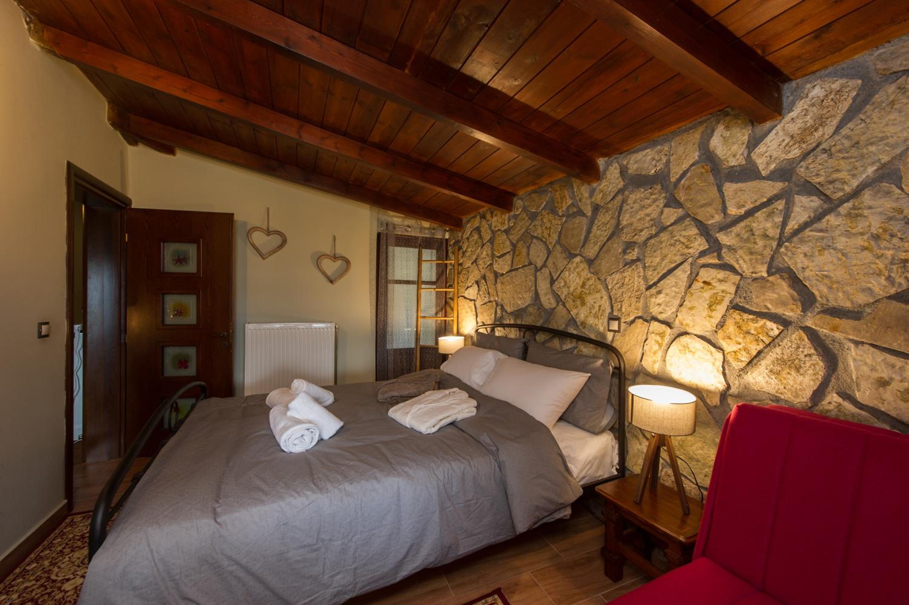 Two-Bedroom Villa - Photo 4