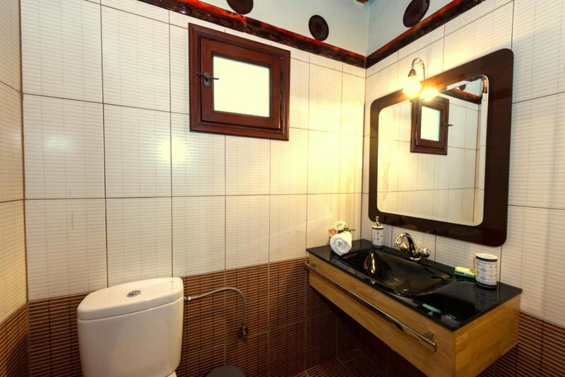 Two-Bedroom Villa - Photo 18