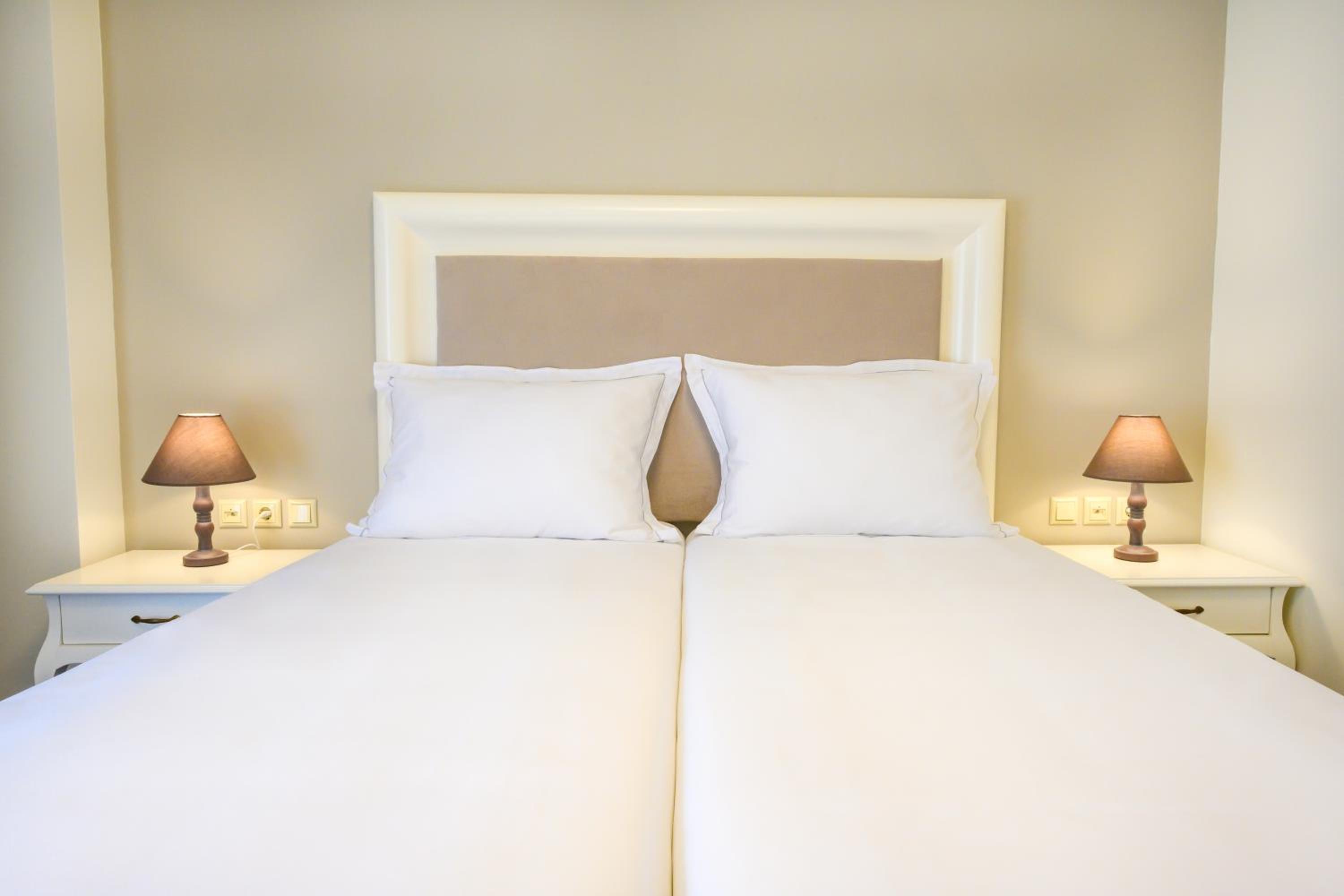 Deluxe Double Room - Photo 1
