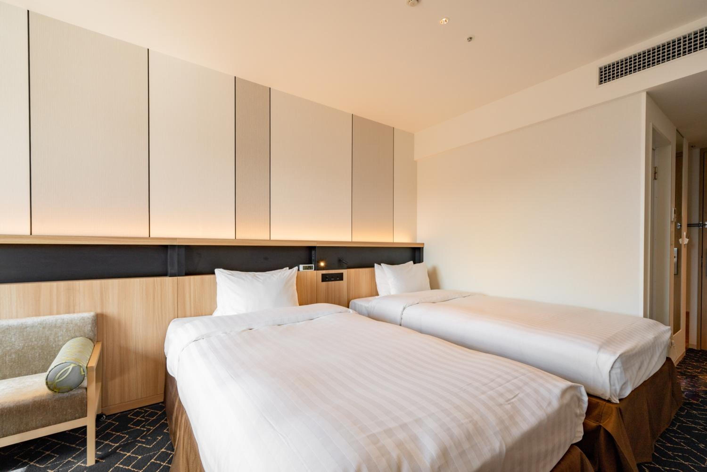 Superior Twin Room Non-Smoking photo 3
