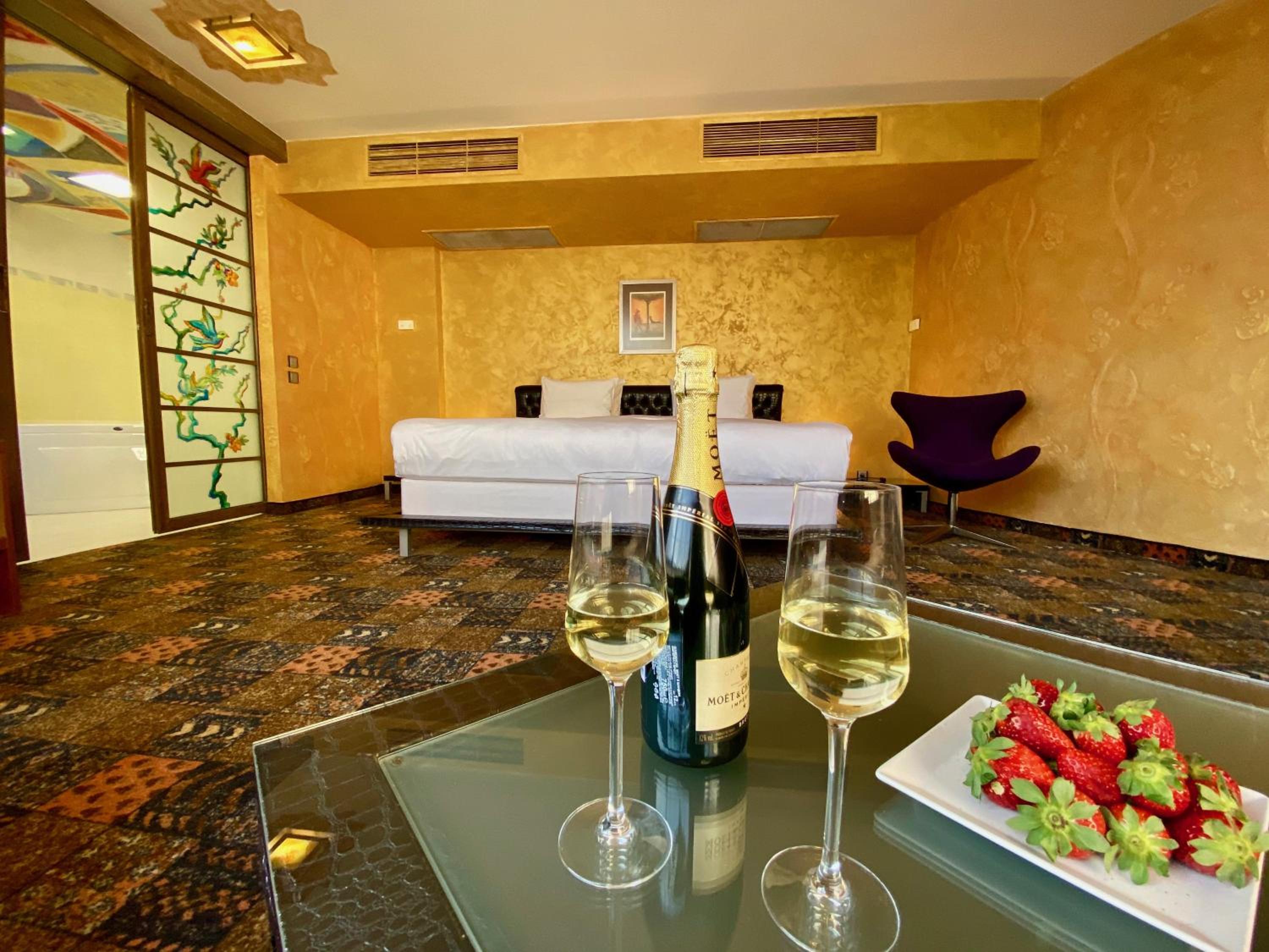 Superior Suite - Free VIP package