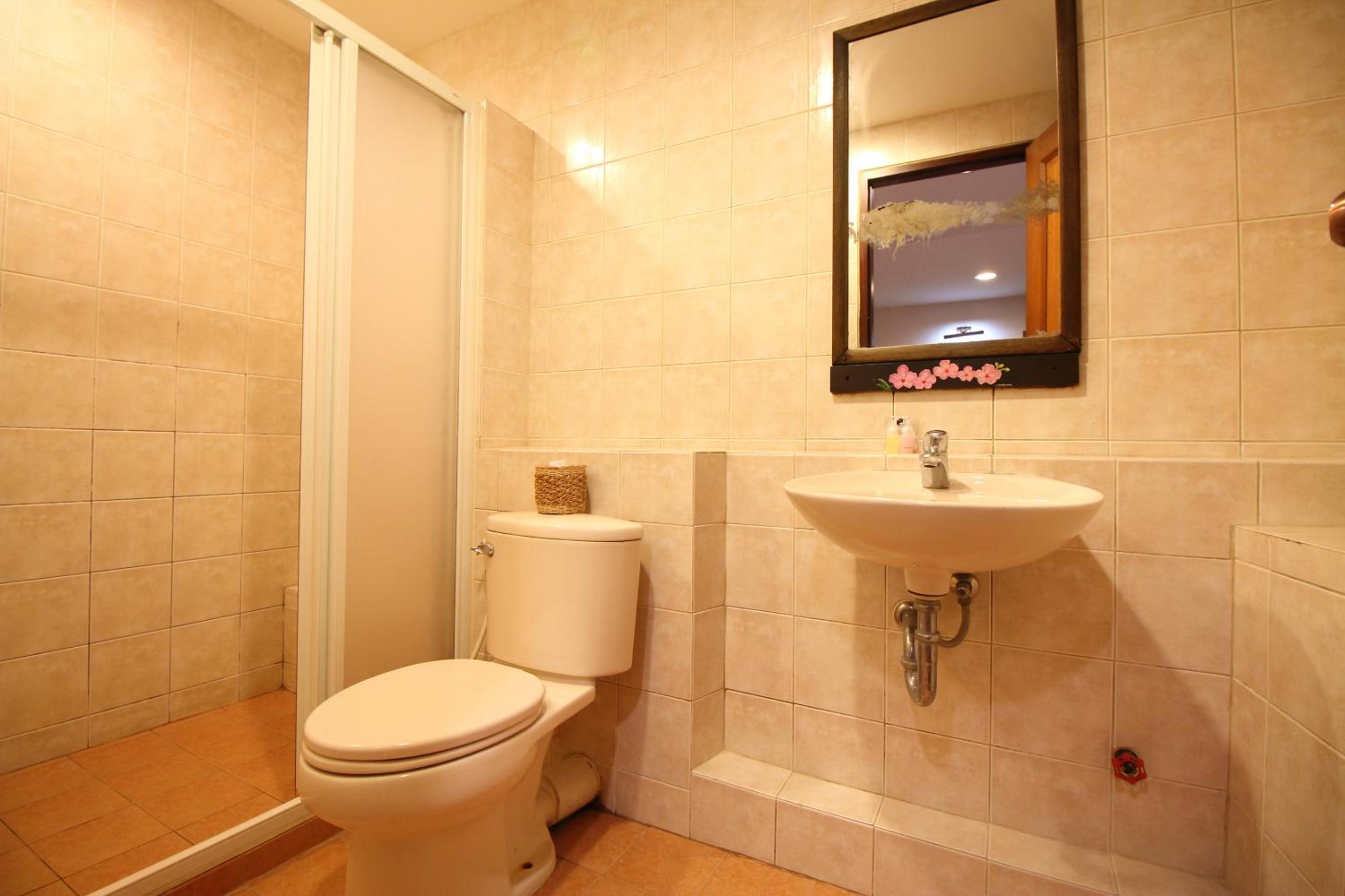 Standard Twin Room photo 2