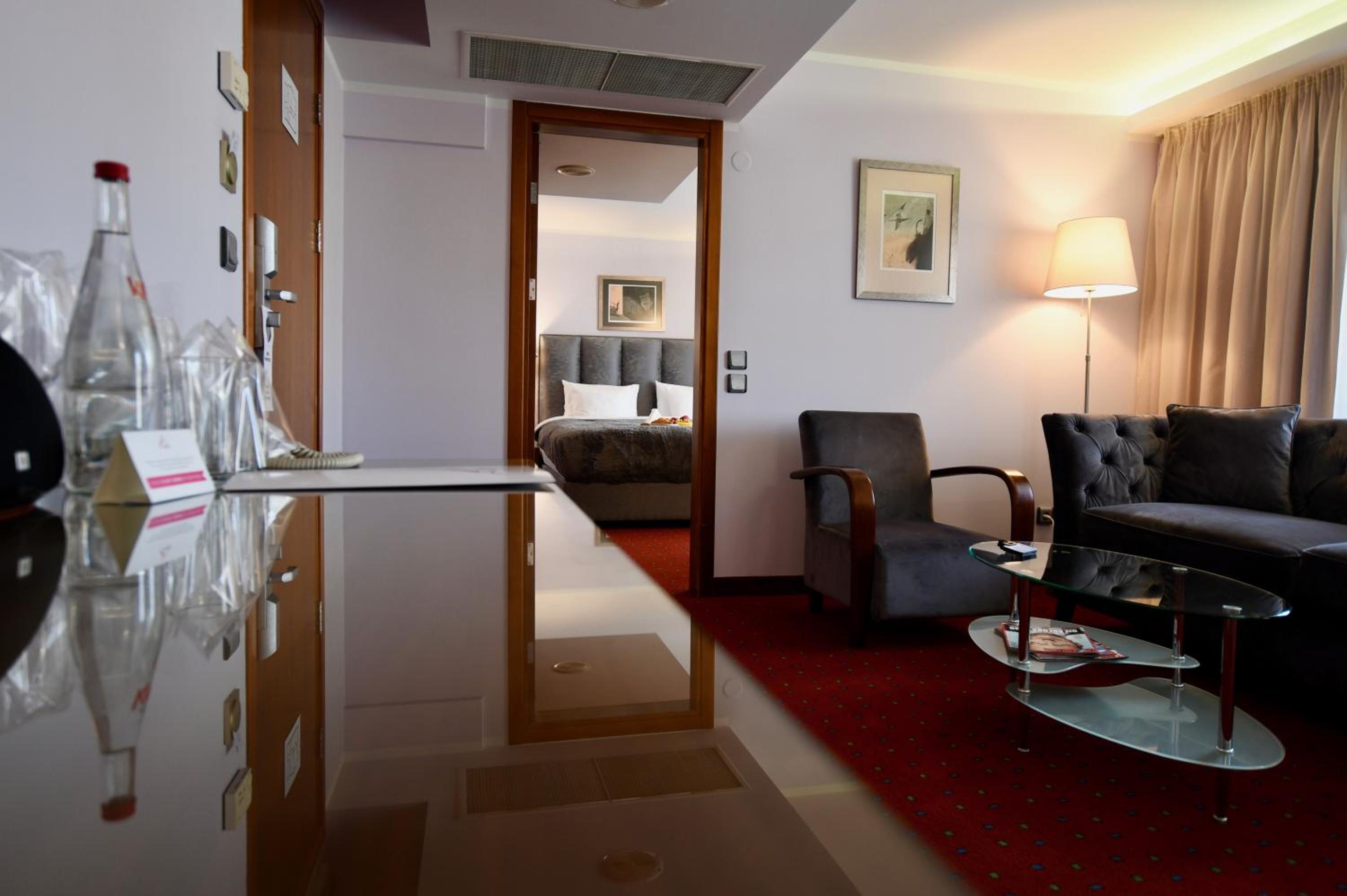Apartment with Terrace and City View - Free Airport Transfer & VIP package - Photo 9
