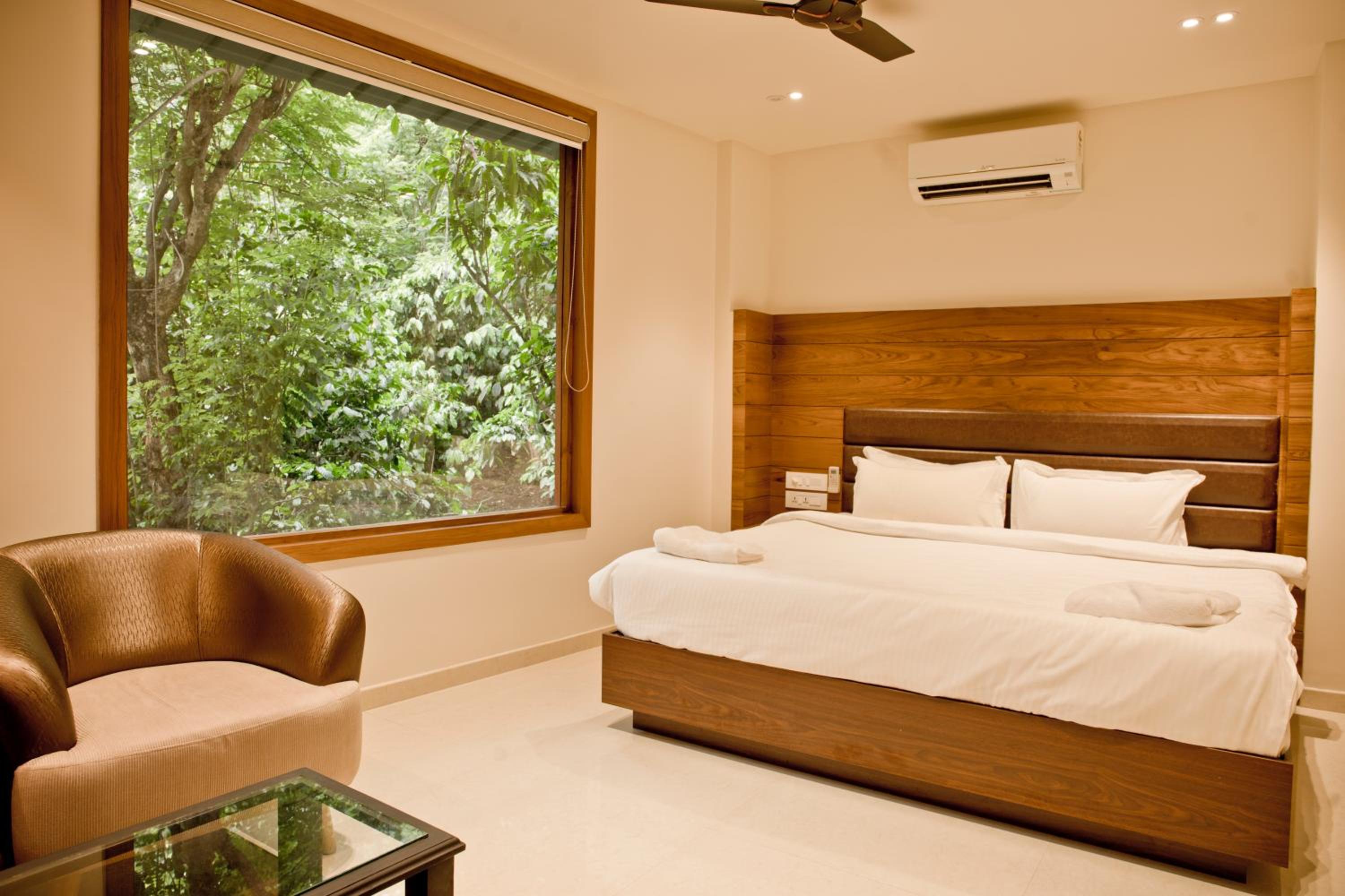 Superior King Room photo 3