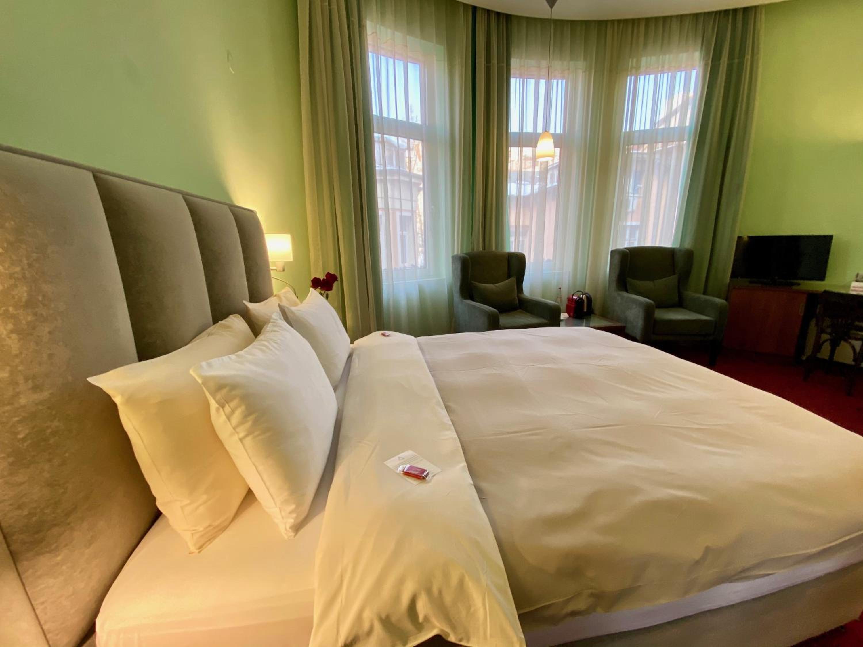 Double Room - Photo 1